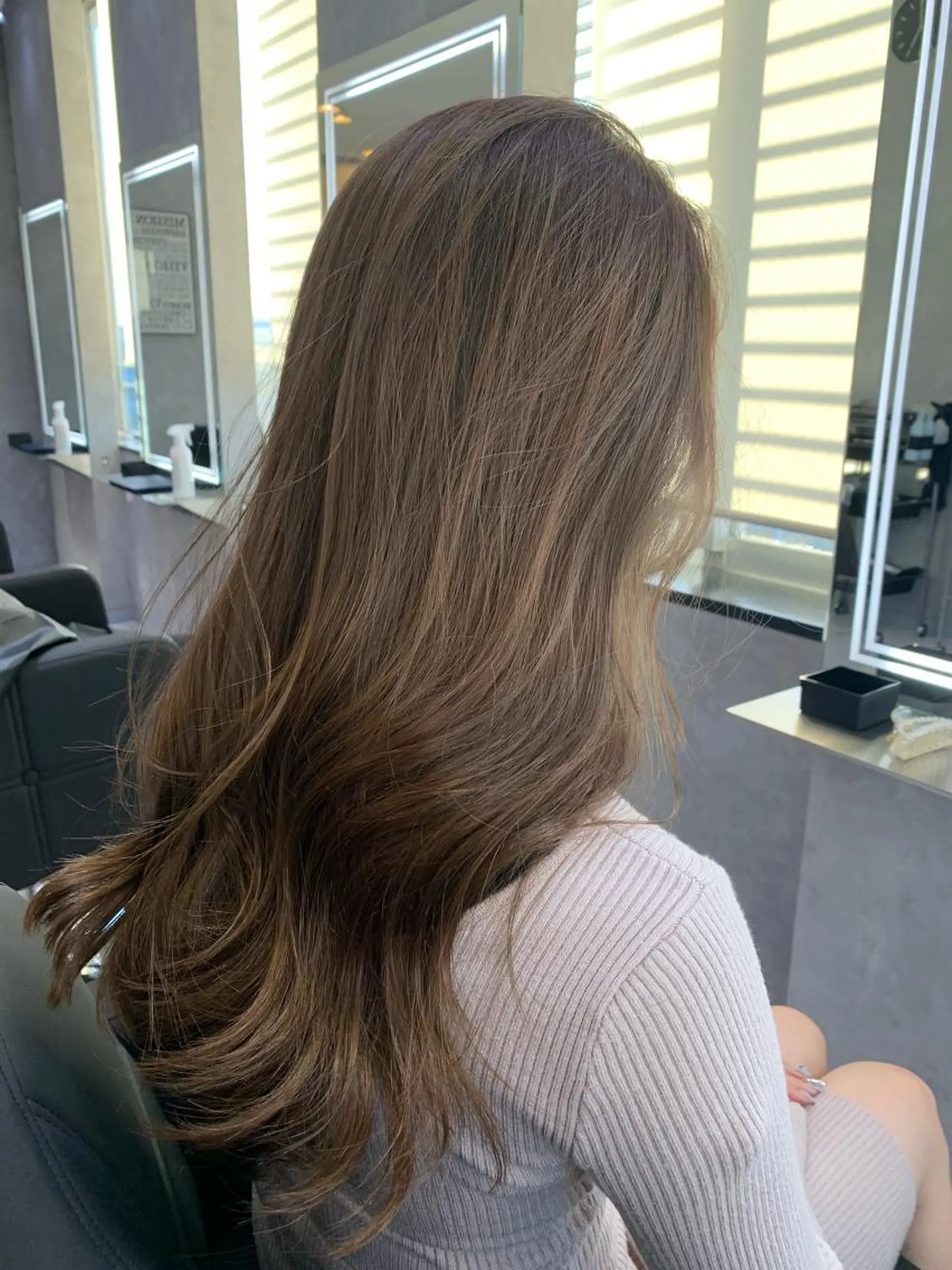 ロング カラー 前田 桃花のヘアスタイル