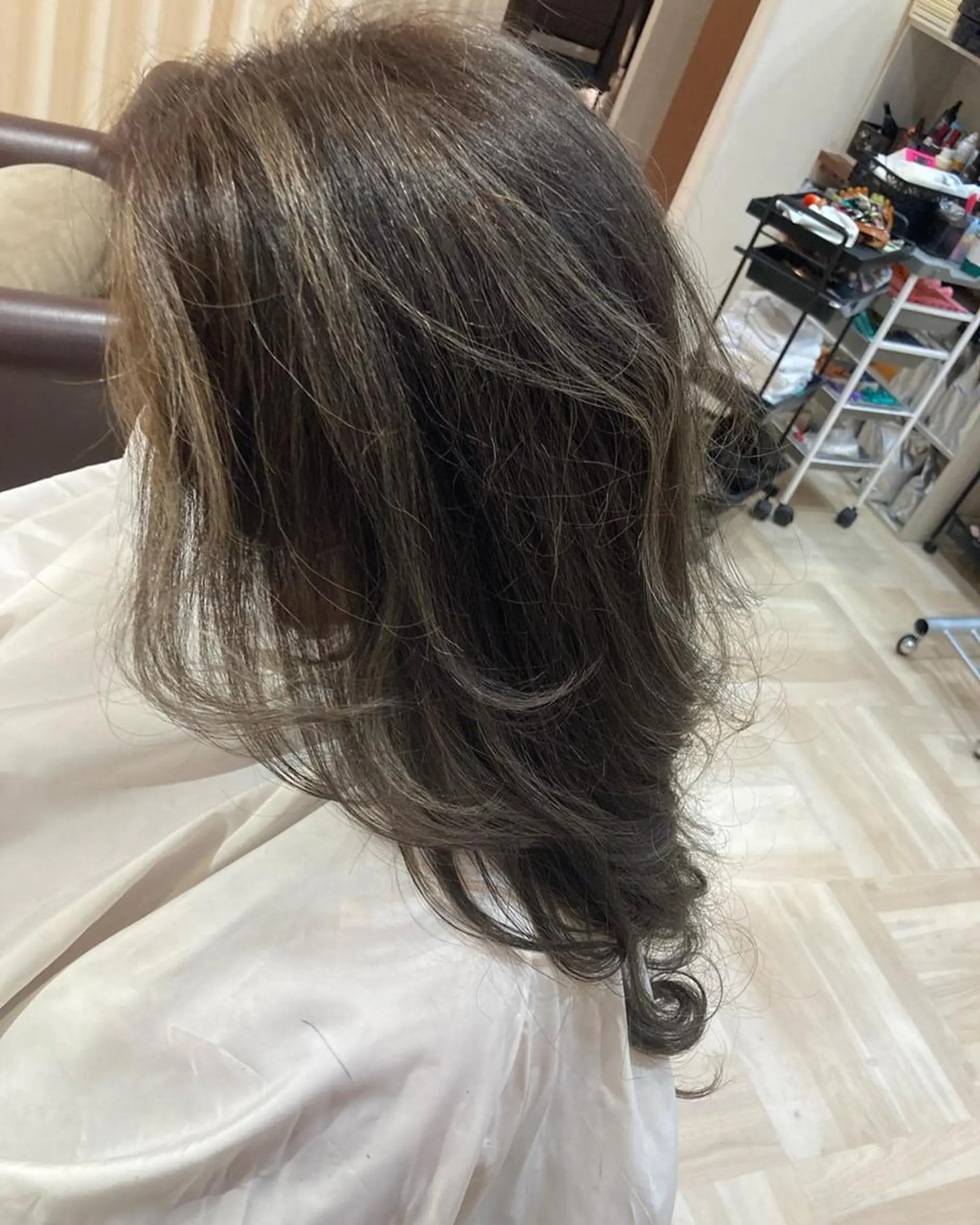 カラー ブリーチ グレージュ ハイライトカラー 髪質改善/透明感 カラー/内藤有須加のヘアスタイル