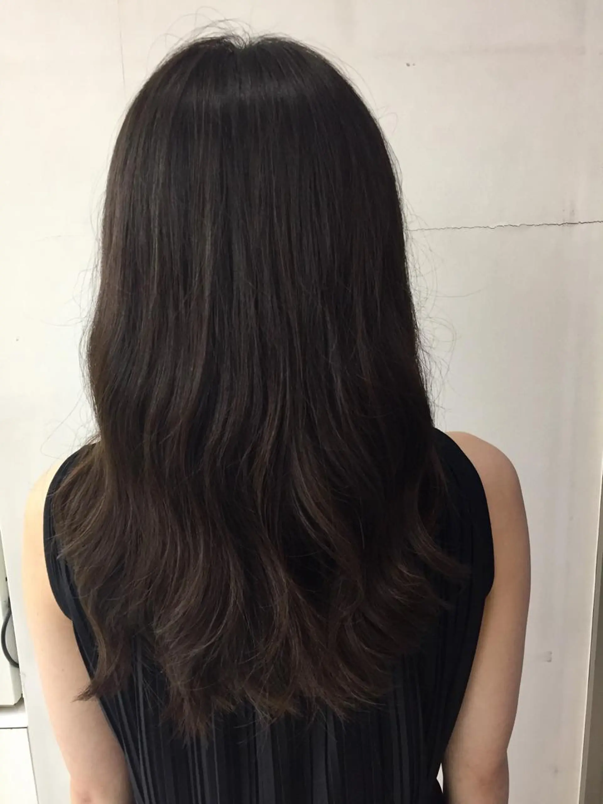 ロング カラー アッシュ グラデーションカラー 岩崎 裕司のヘアスタイル