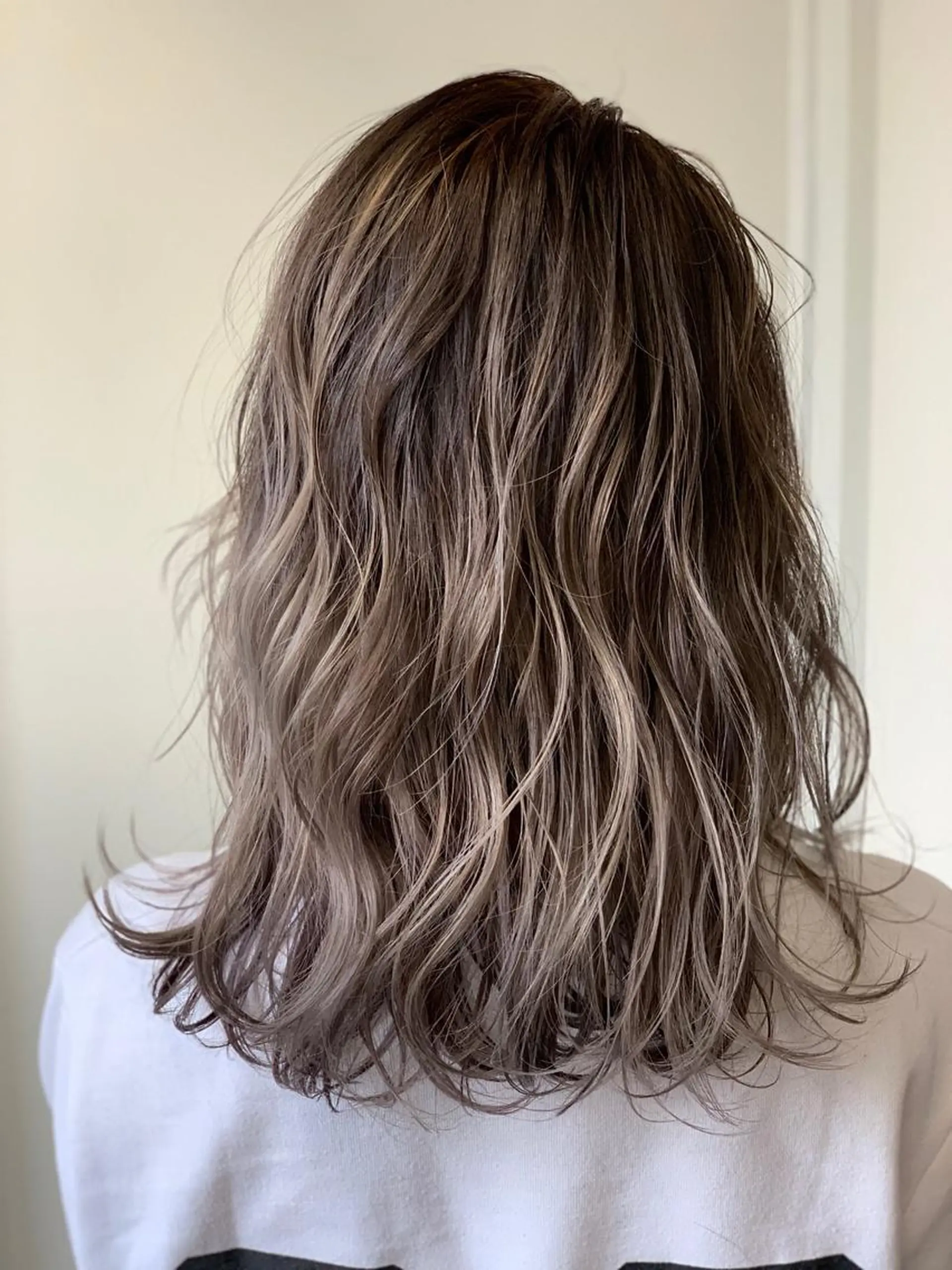 ミディアム 家田 竜のヘアスタイル