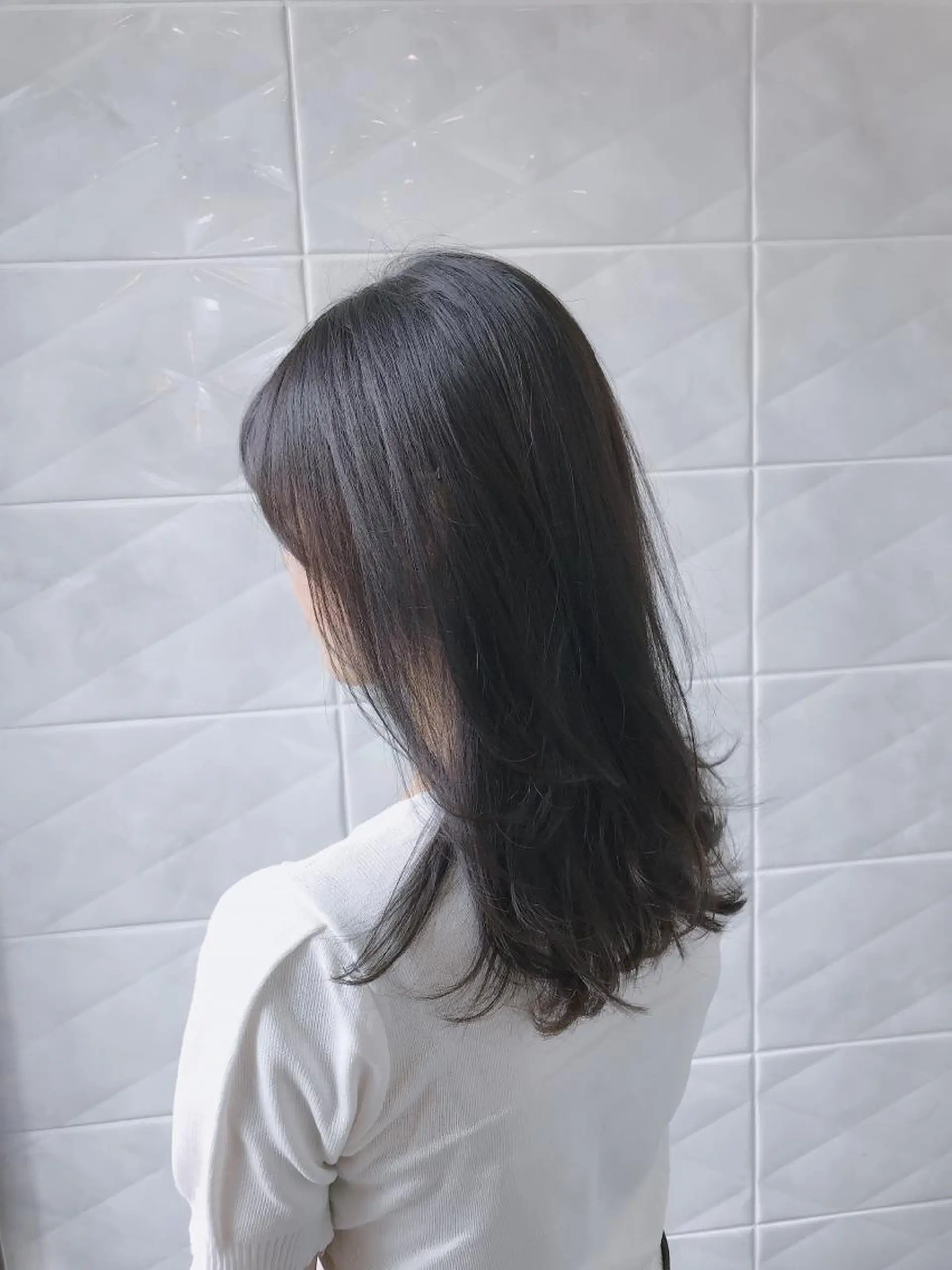 セミロング カラー カット ヘアカラー トリートメント 💗艶×髪改善カラー 特化💗AYAKIのヘアスタイル