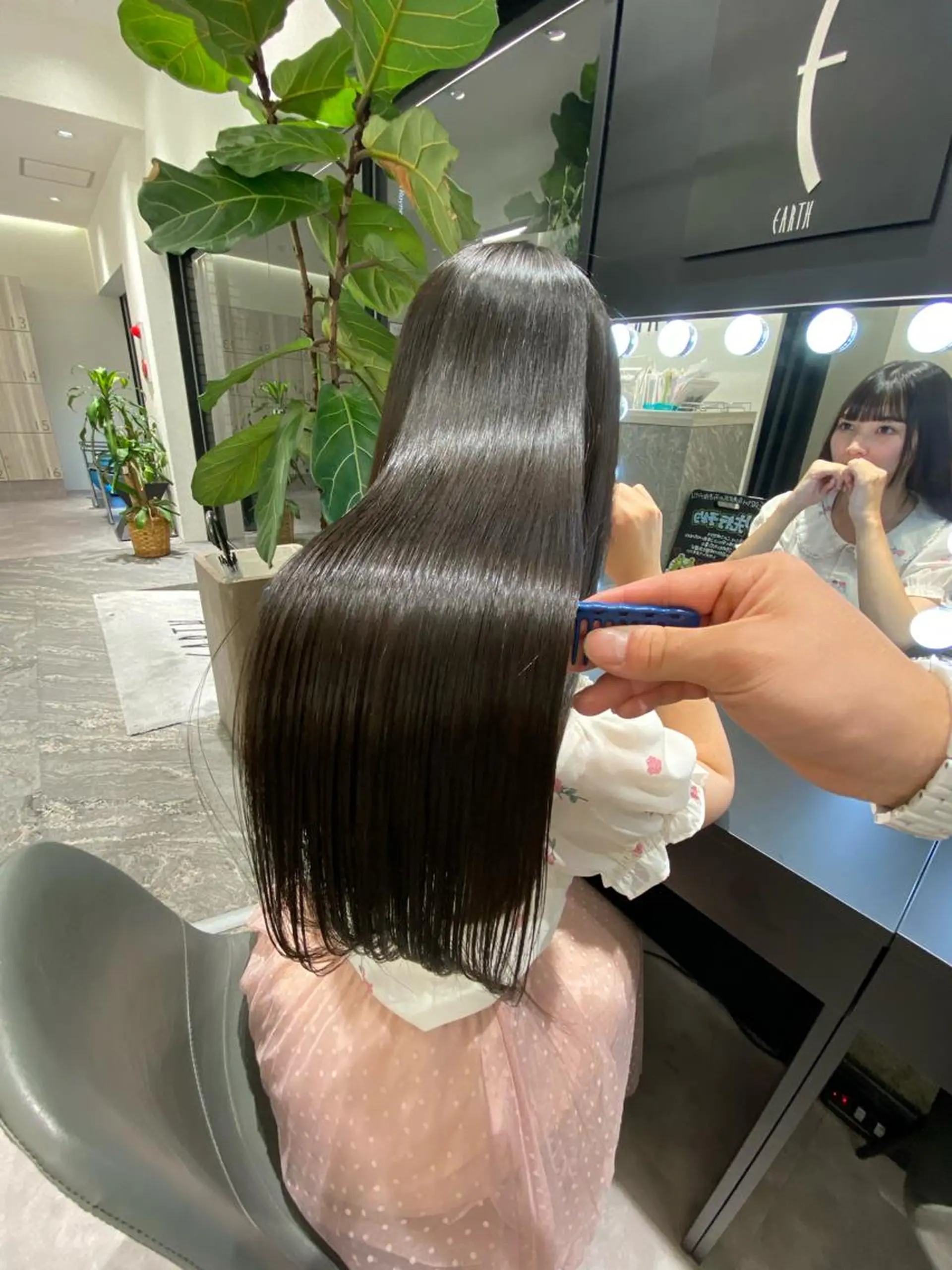 ロング ムトウセイマ/艶髪 /艶ケアWブリーチのヘアスタイル