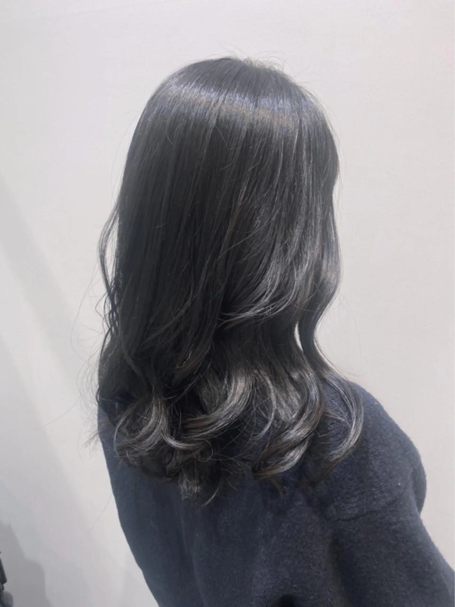 セミロング 坂井 千穂のヘアスタイル