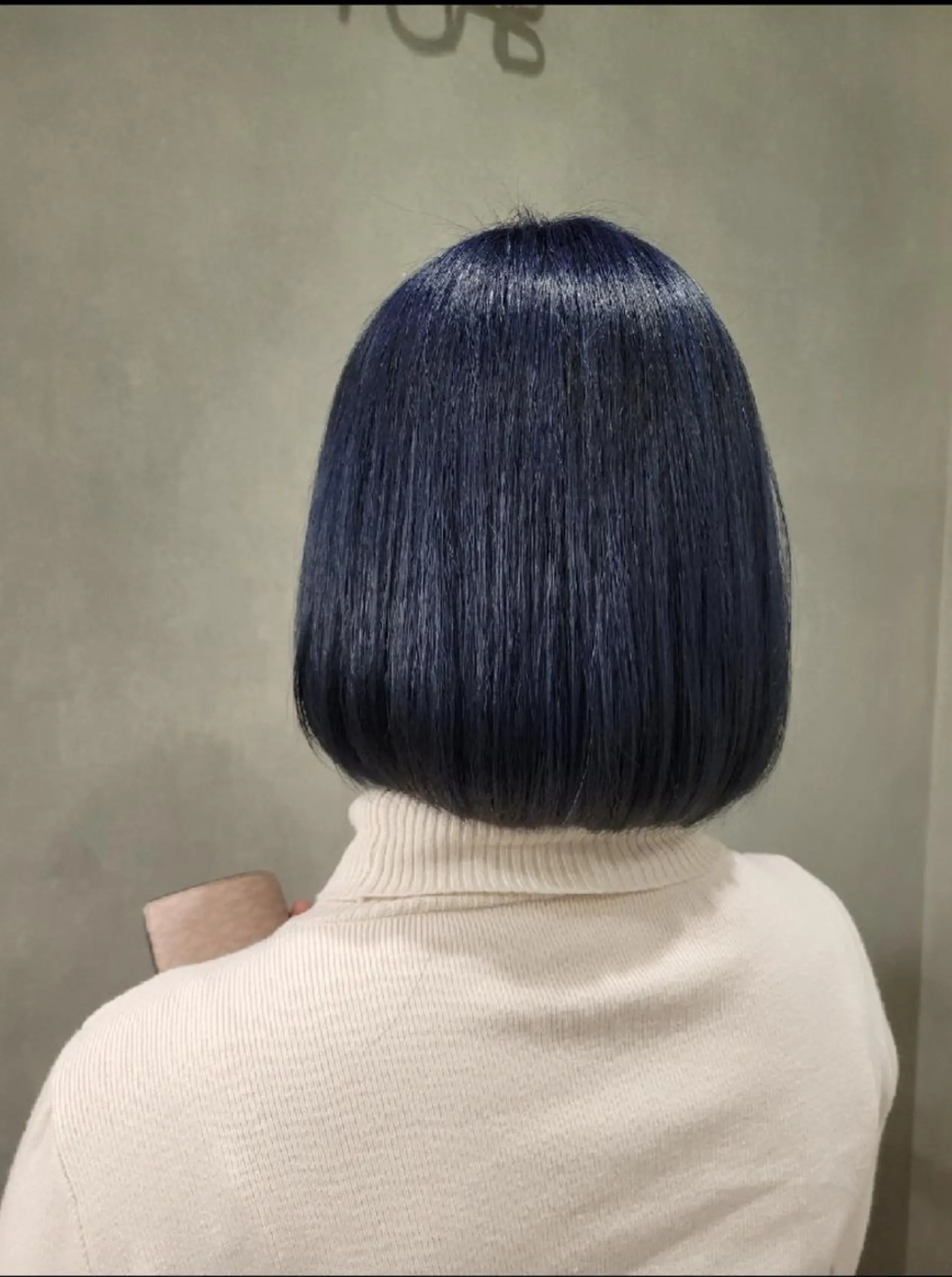 ミディアム カラー ブルーカラー ネイビーカラー カット ヘアカラー トリートメント レイヤー/ショート /山田譲治✂️のヘアスタイル