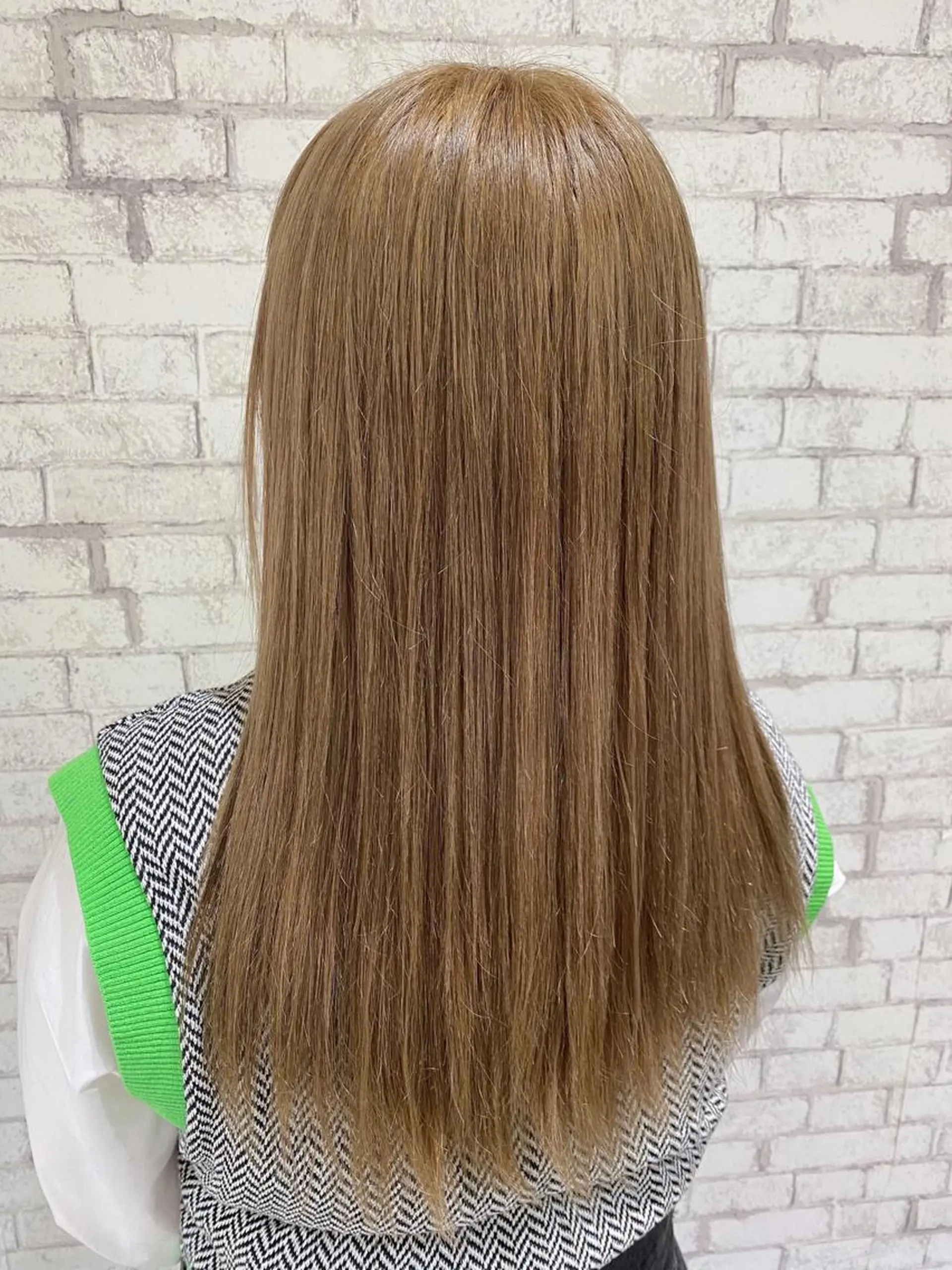 ミディアム カラー ヘアアレンジ トリートメント ブリーチなし艶カラー 東家のヘアスタイル