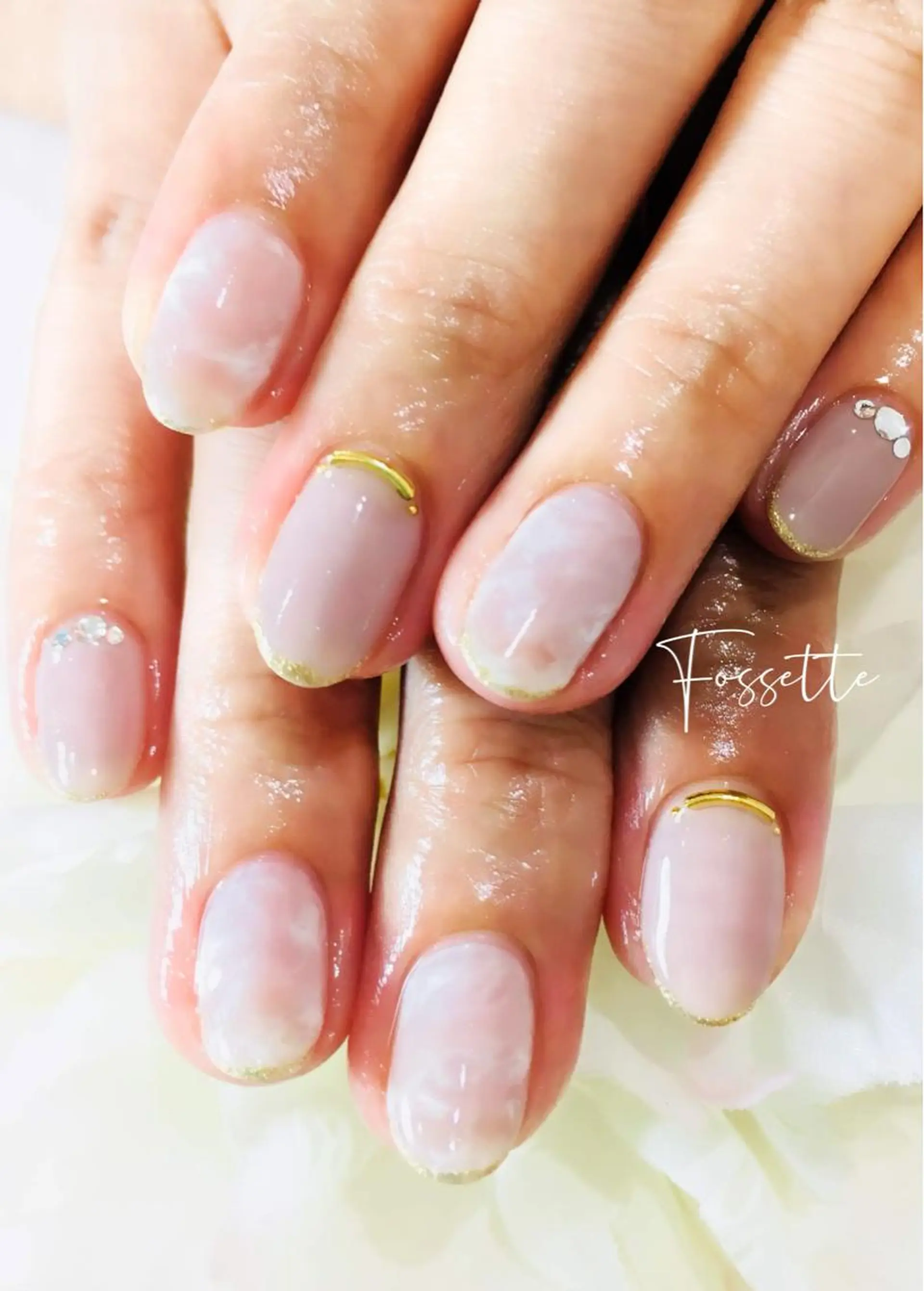 ネイル ラメ(グリッター) 大理石ネイル(マーブル) ニュアンスネイル オフィスネイル シンプルネイル nailsalon Fossetteのネイルデザイン