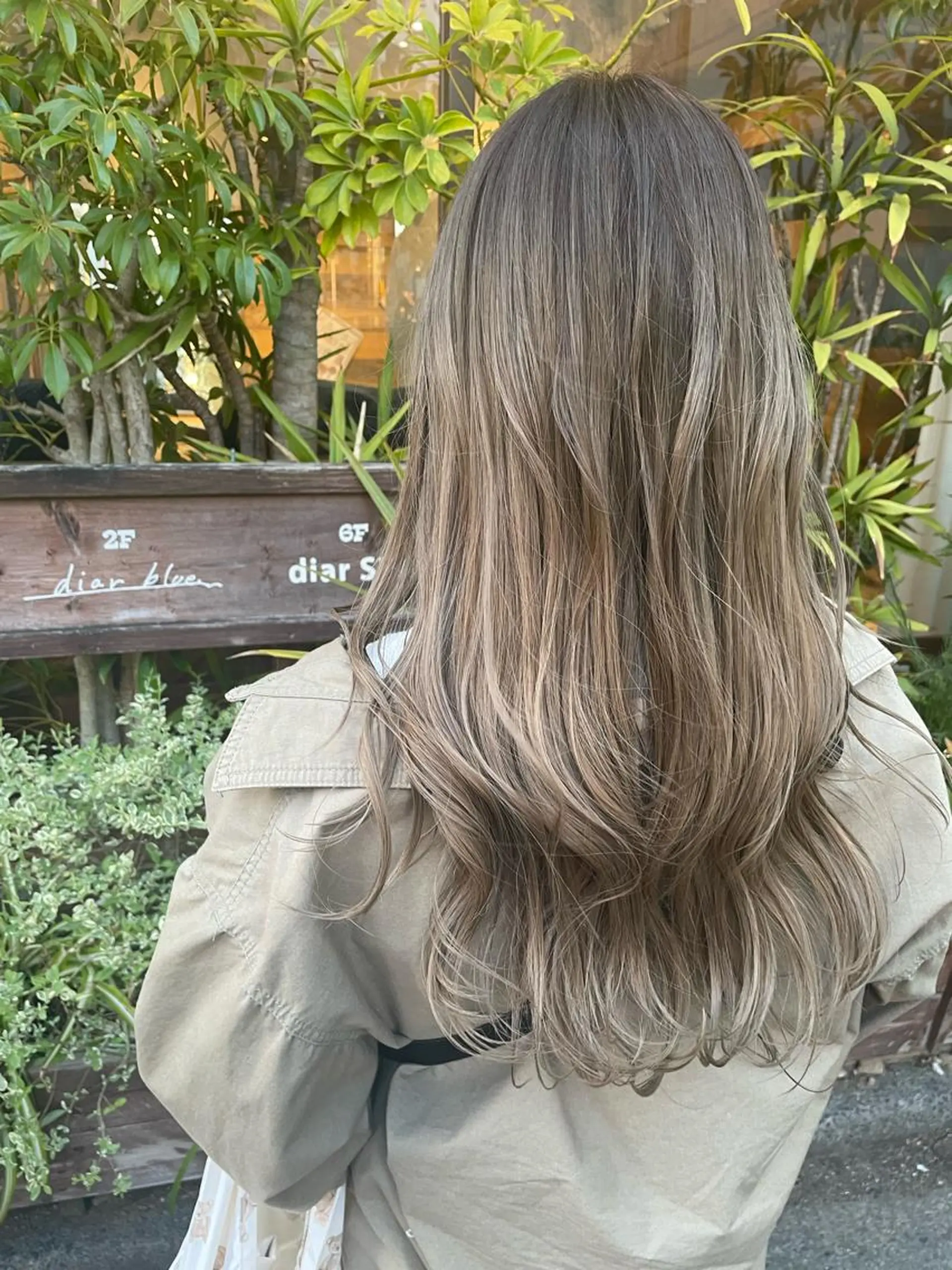 ロング カラー パーマ ヘアアレンジ maho🤍透明感 カラー/顔周りcutのヘアスタイル