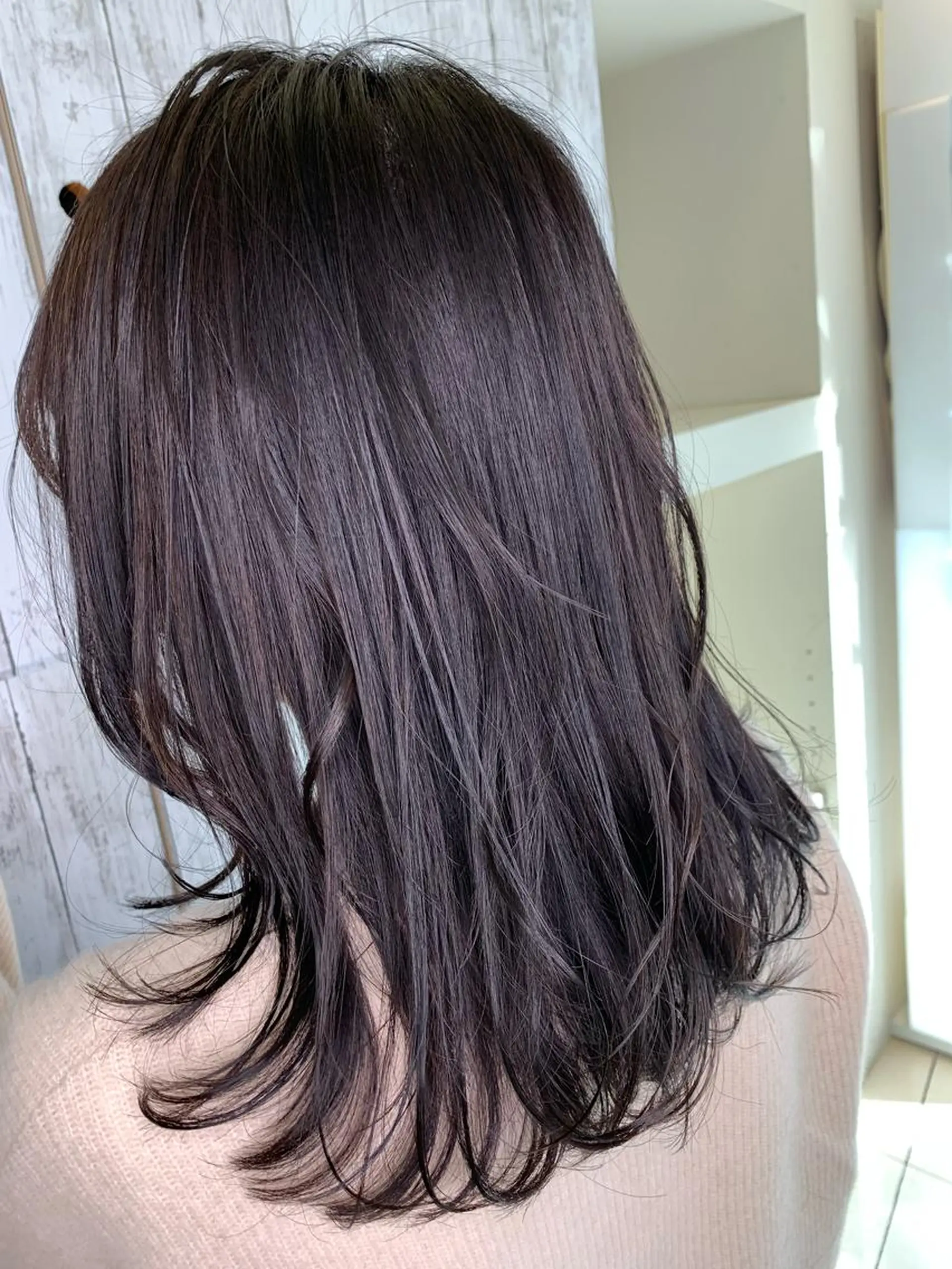 セミロング カラー 髪質改善専門美容室bokuno町田店所属・町田で叶う本物の 髪質改善 鍋谷勇のヘアスタイル