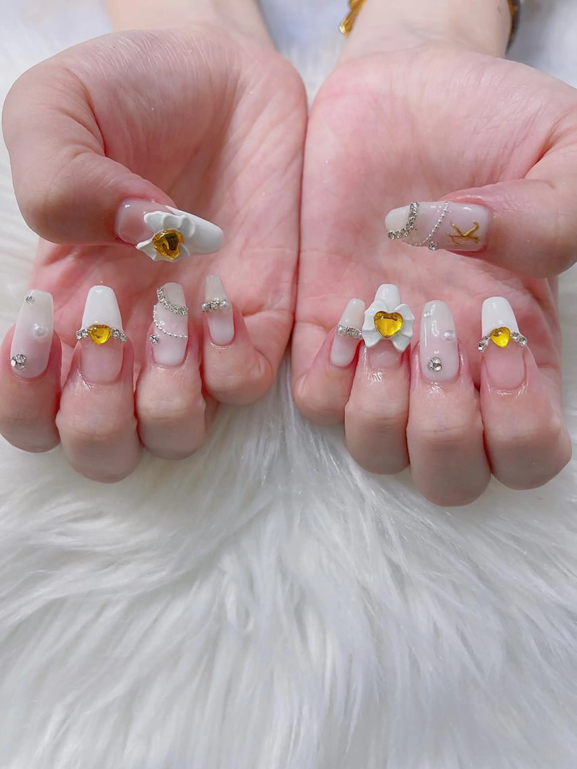 ネイル 菲菲ネイルサロン所属・FF フィフィネイルサロンのネイルデザイン