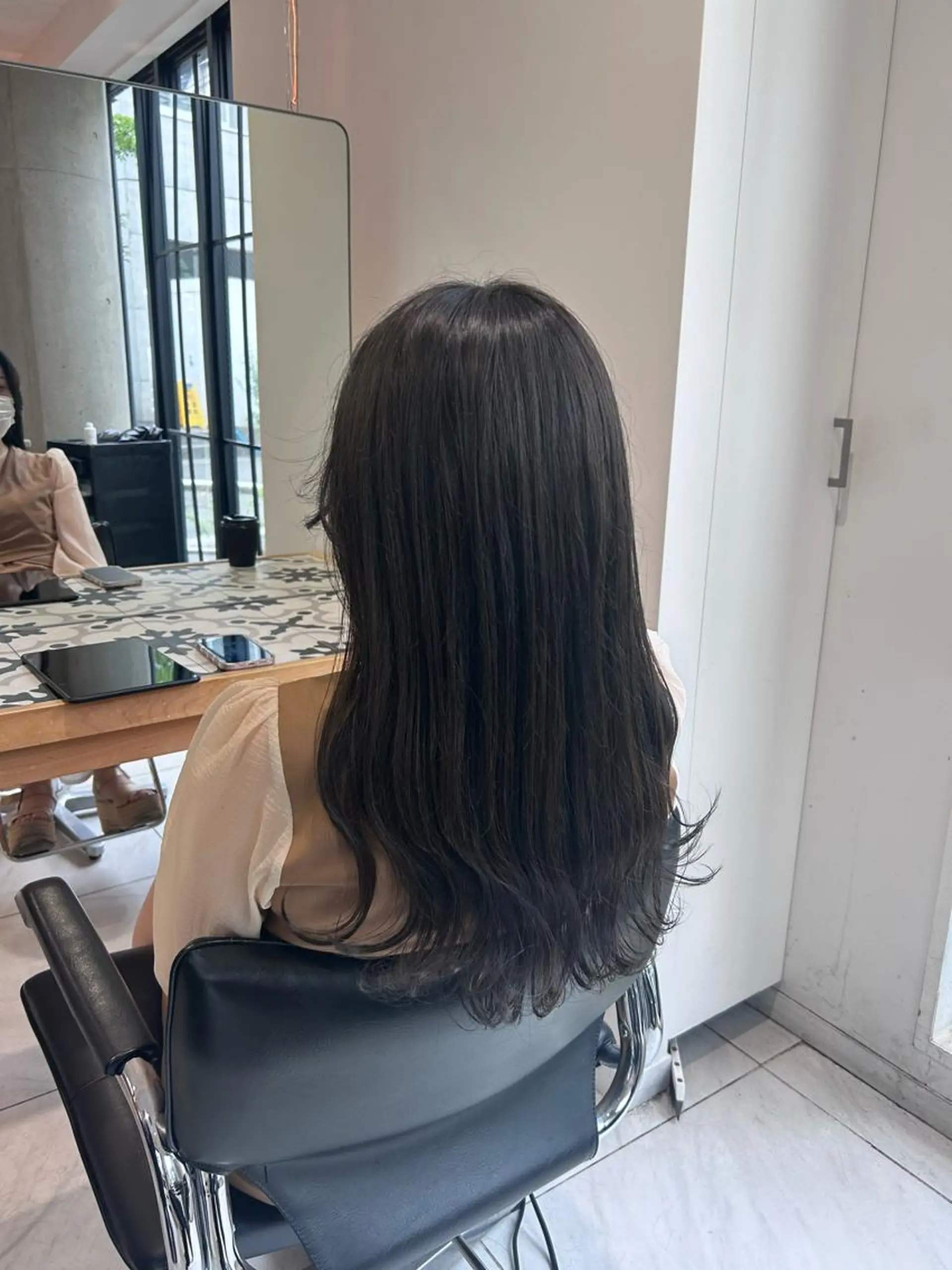 カラー ブリーチ ブリーチなしカラー ヘアカラー トリートメント ヘッドスパ ヘアセット miko🪽地毛風/ ハイトーン/レイヤーのヘアスタイル