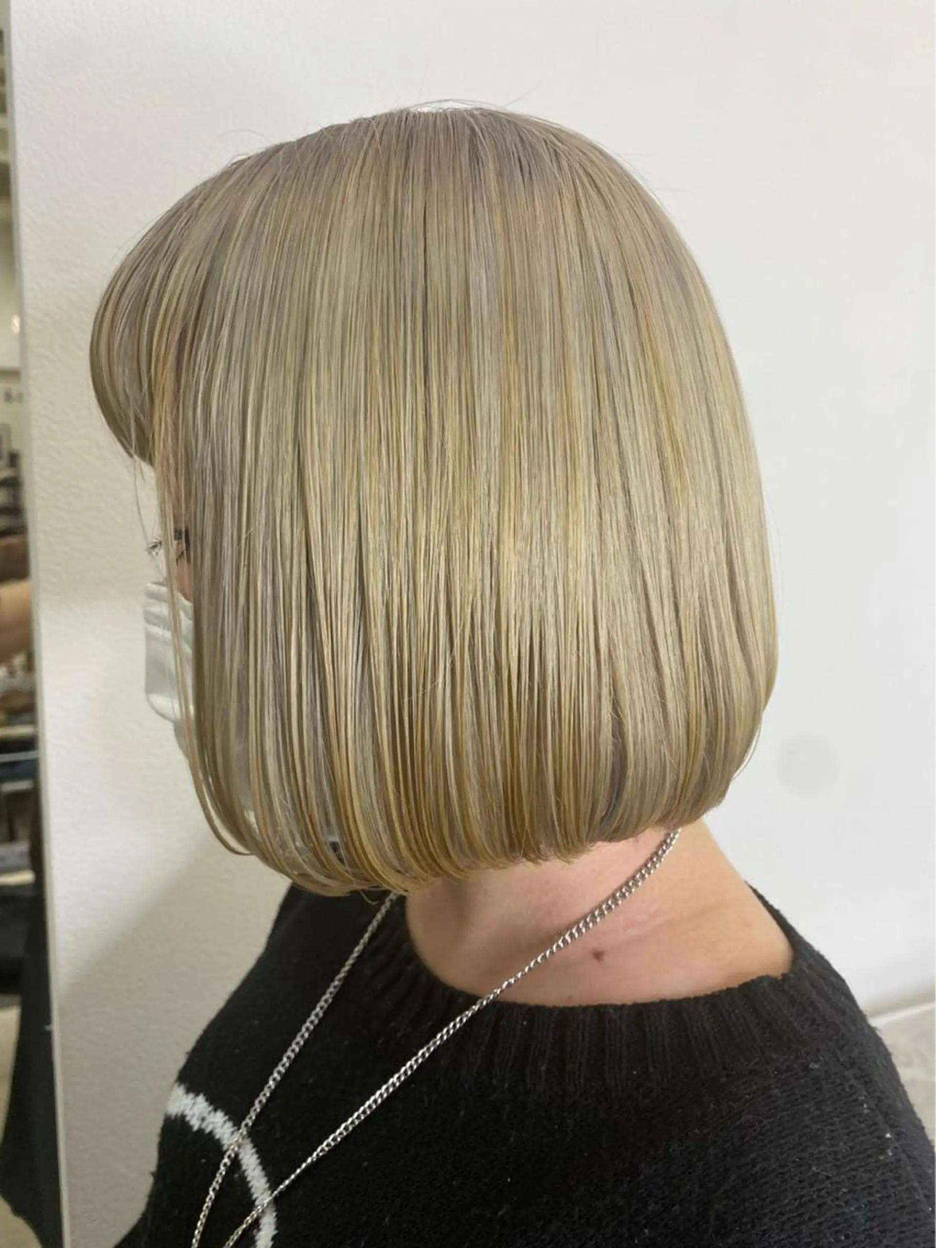 ショート カラー リルウヘアー 天王寺のヘアスタイル