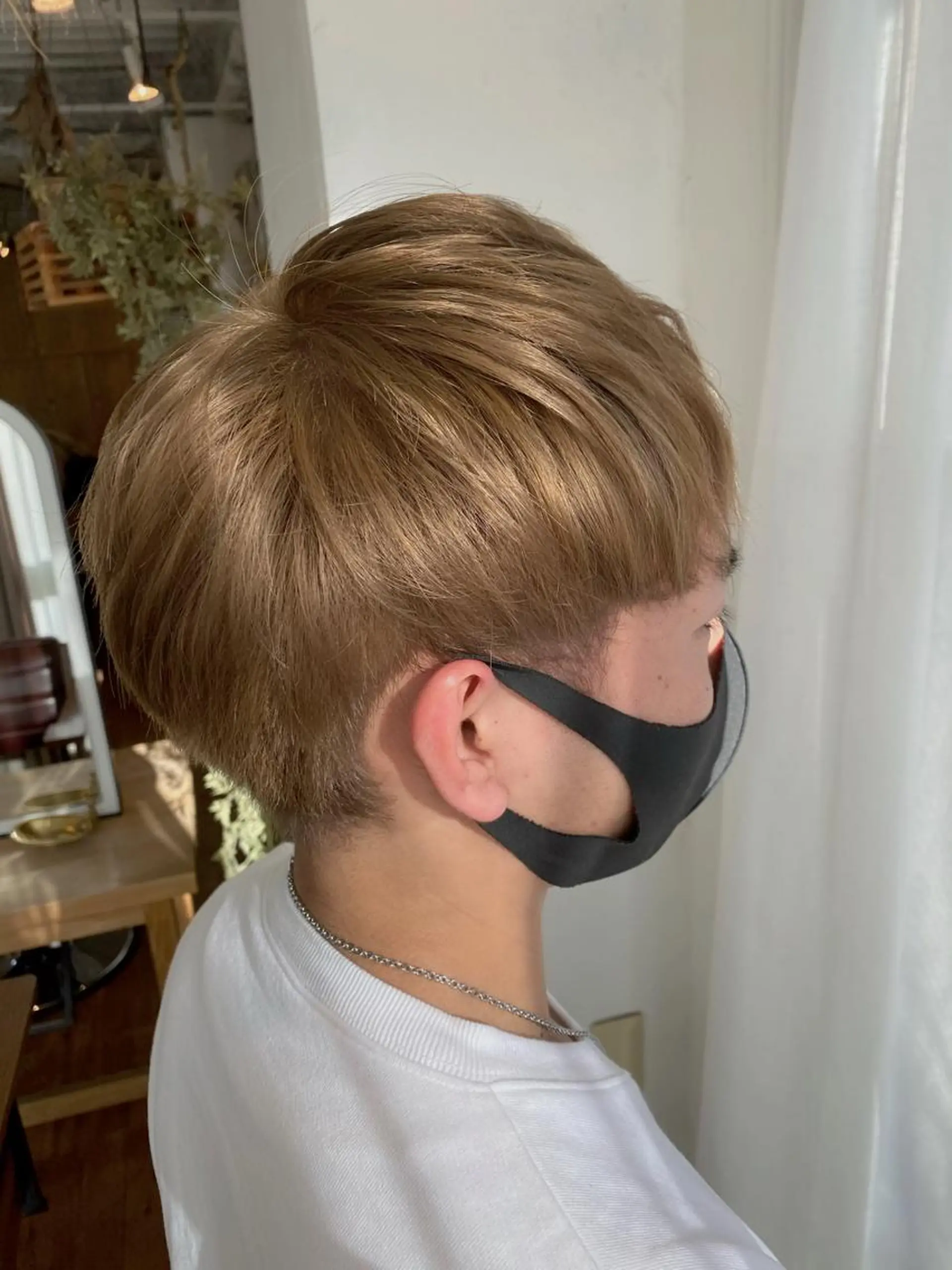 ショート カラー メンズ メンズブリーチ ベージュカラー ブリーチ sio.nail&eyebrow salon shimokitazawa2号店所属・nailist mana𖤐´-のネイルデザイン