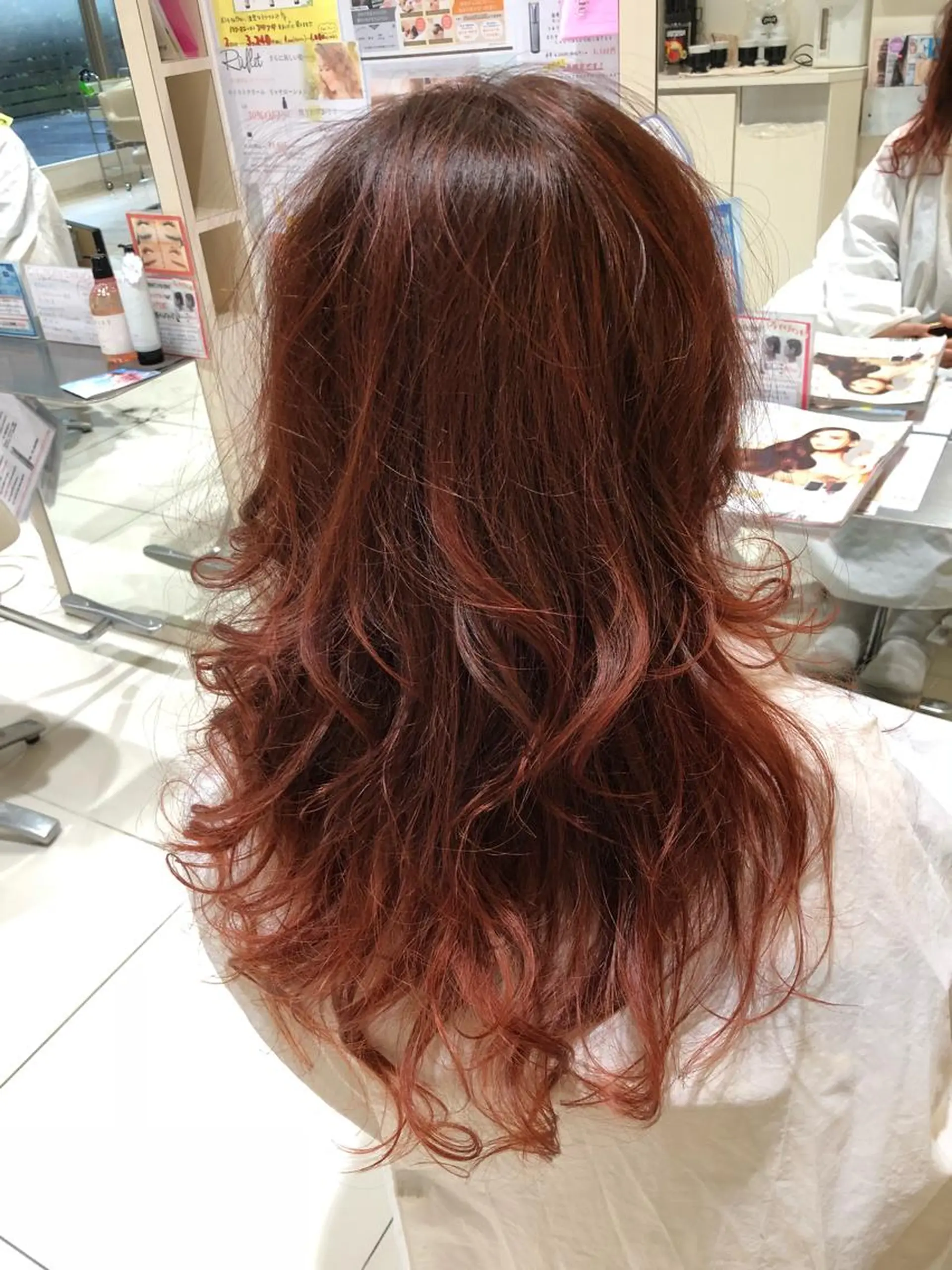 ロング ハイライト 福元 保雄のヘアスタイル