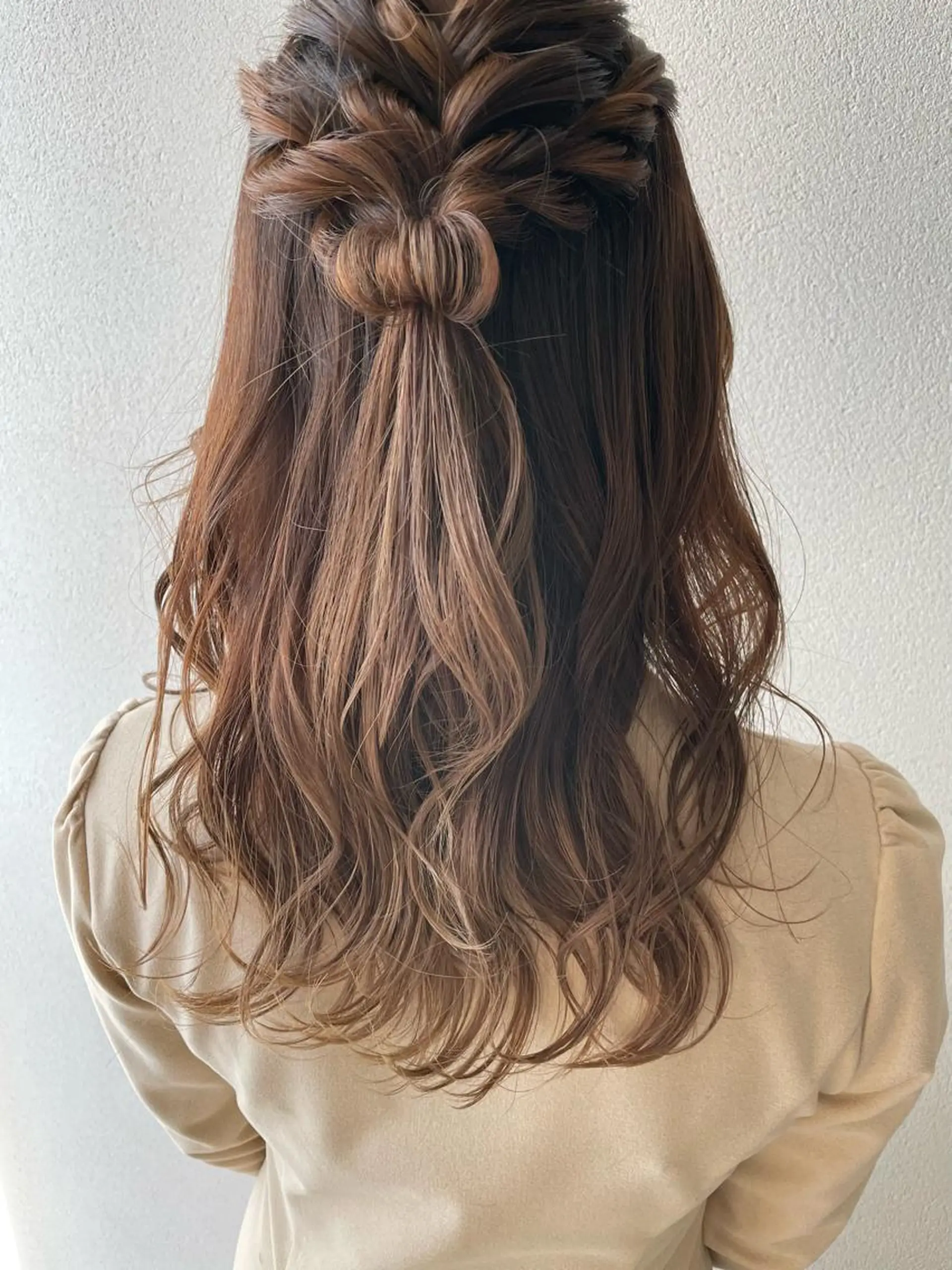 セミロング ヘアアレンジ ハーフアップ ヘアセット 沢田 瞳のヘアスタイル