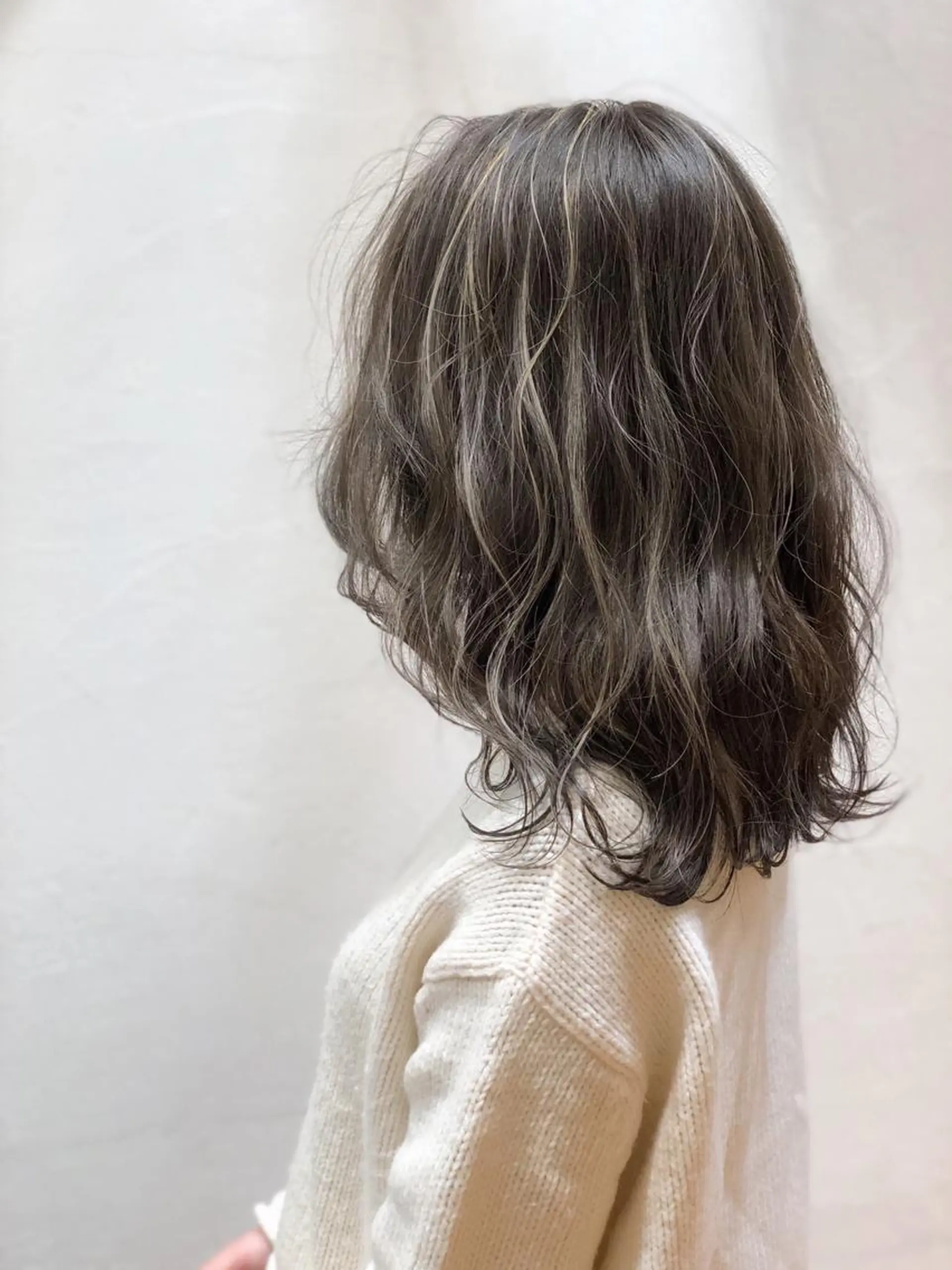 ミディアム カラー ハイライトカラー 3Dハイライト ハイライト メンズカット特化柏駅 徒歩3分LOUのヘアスタイル