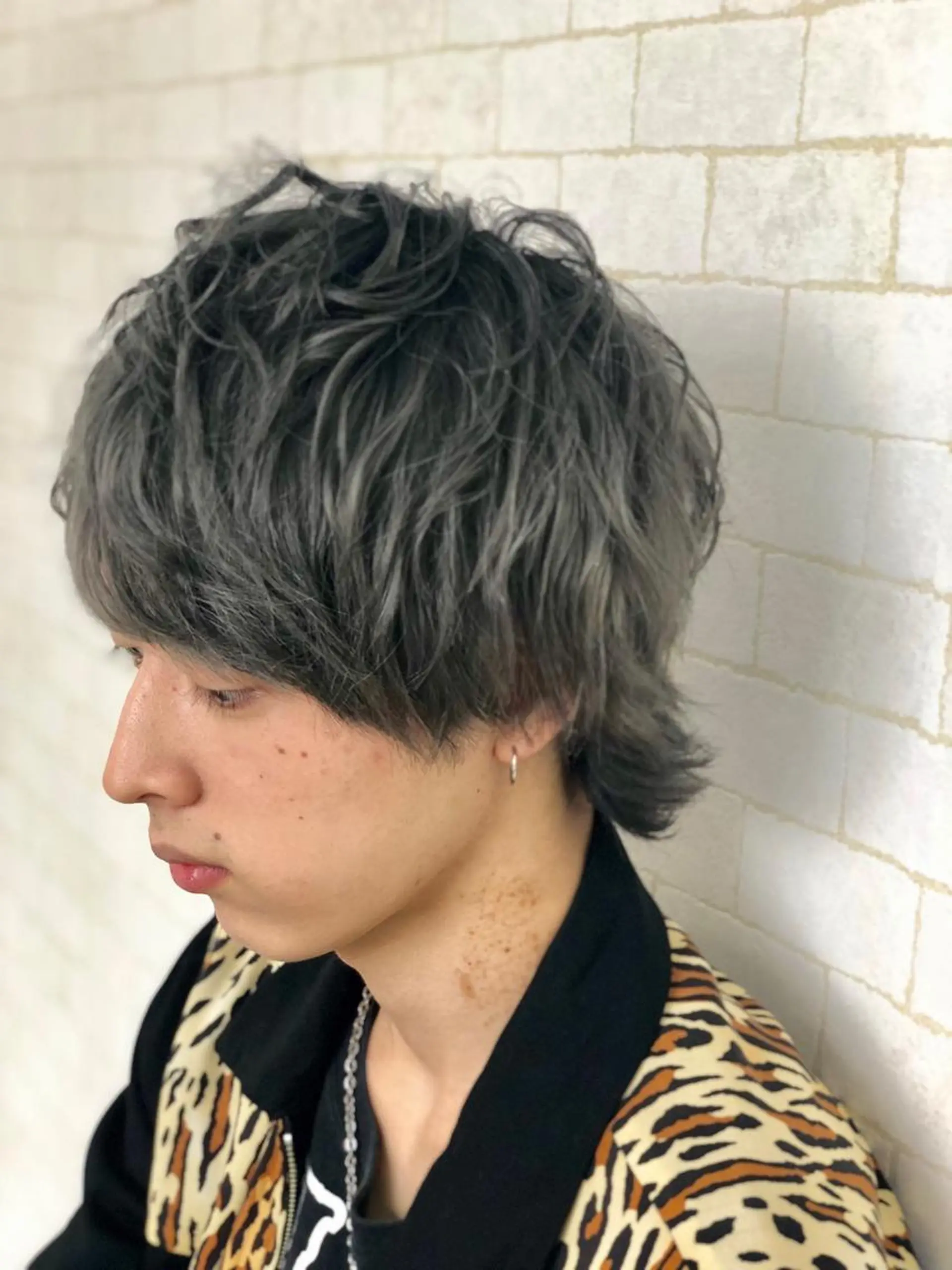 ショート カラー グレージュ POPPIES【ポピイズ】所属・鈴木 雅人のヘアスタイル