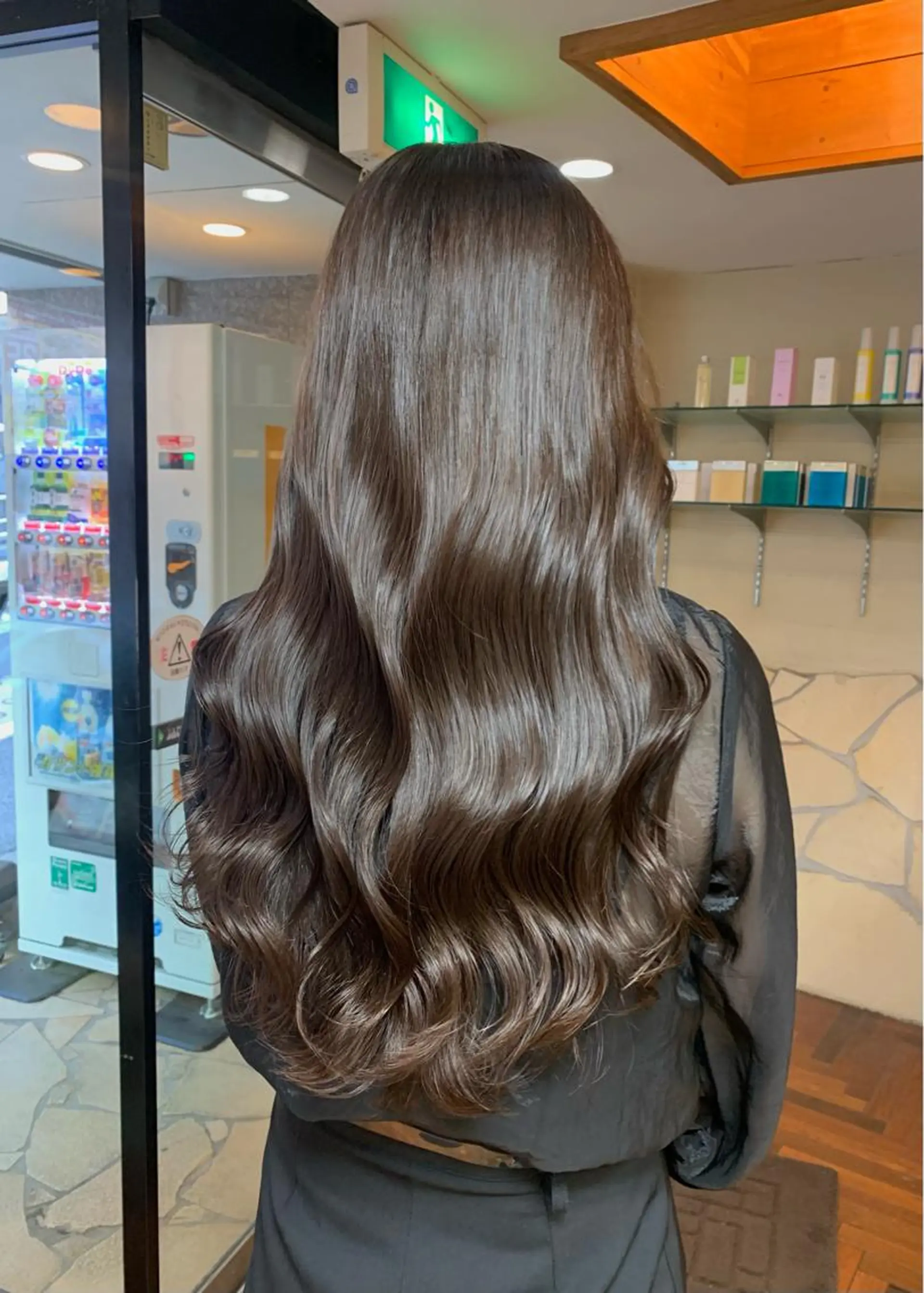 ロング カラー ベージュカラー ブリーチ ブリーチなしカラー ヘアカラー トリートメント LUMO所属・矢野 晃平のヘアスタイル