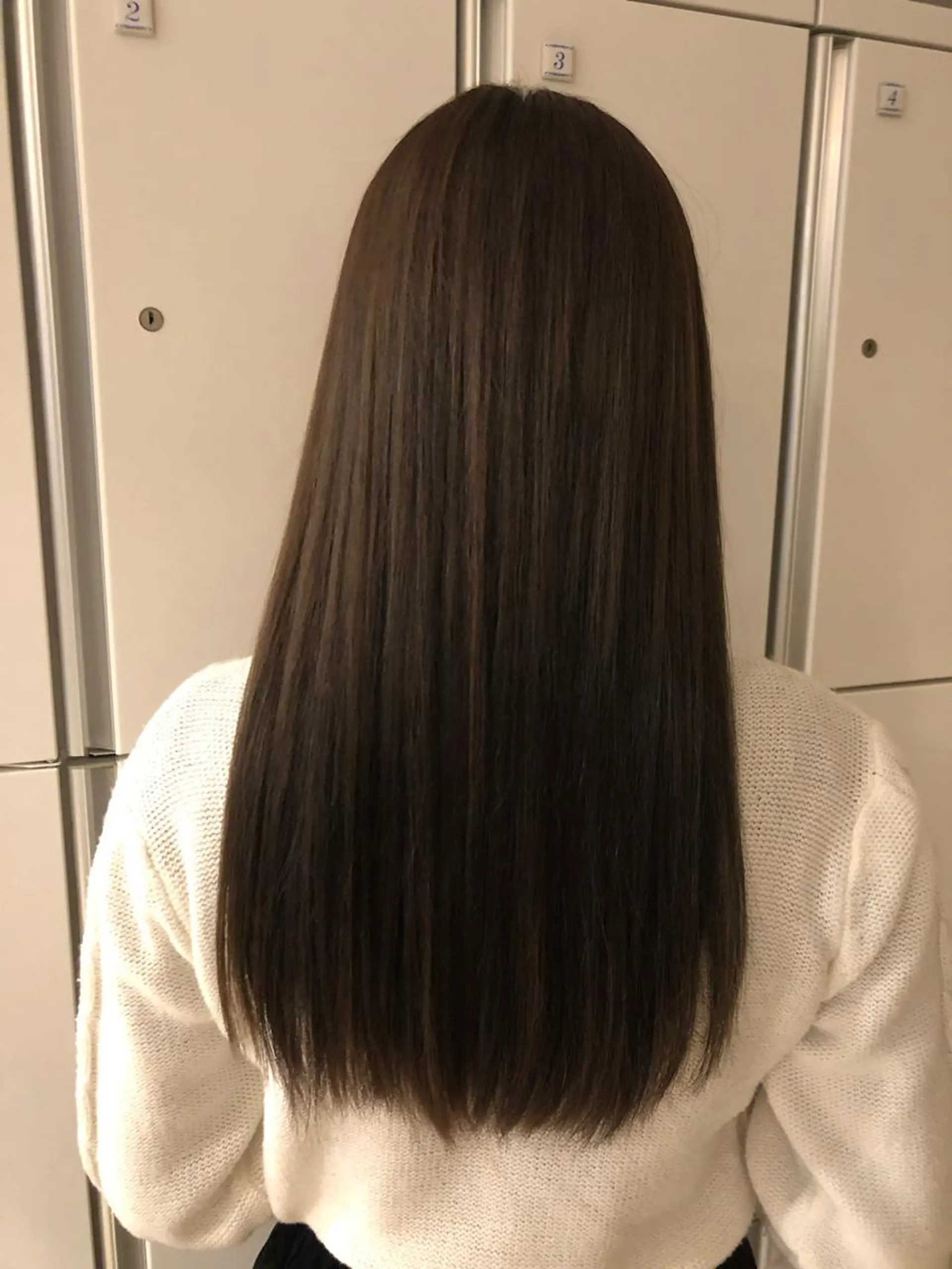 カラー 山本 かおりのヘアスタイル
