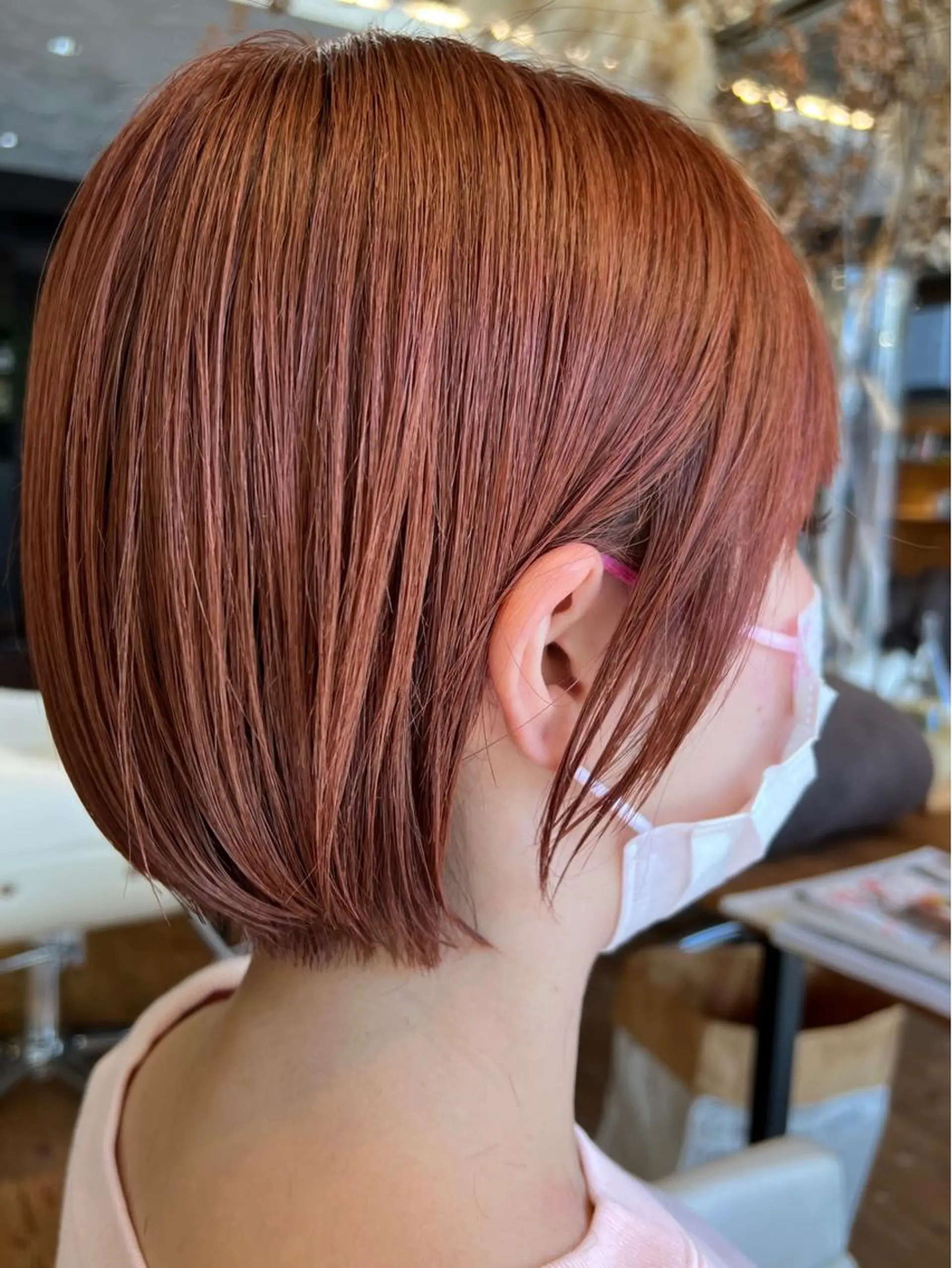 ショート カラー ブリーチ イヤリングカラー グラデーションカラー ハイライトカラー インナーカラー カット ヘアカラー トリートメント BEACH　HAIR&NAIL所属・両国駅徒歩1分⭐️ アイロン仕上げのヘアスタイル