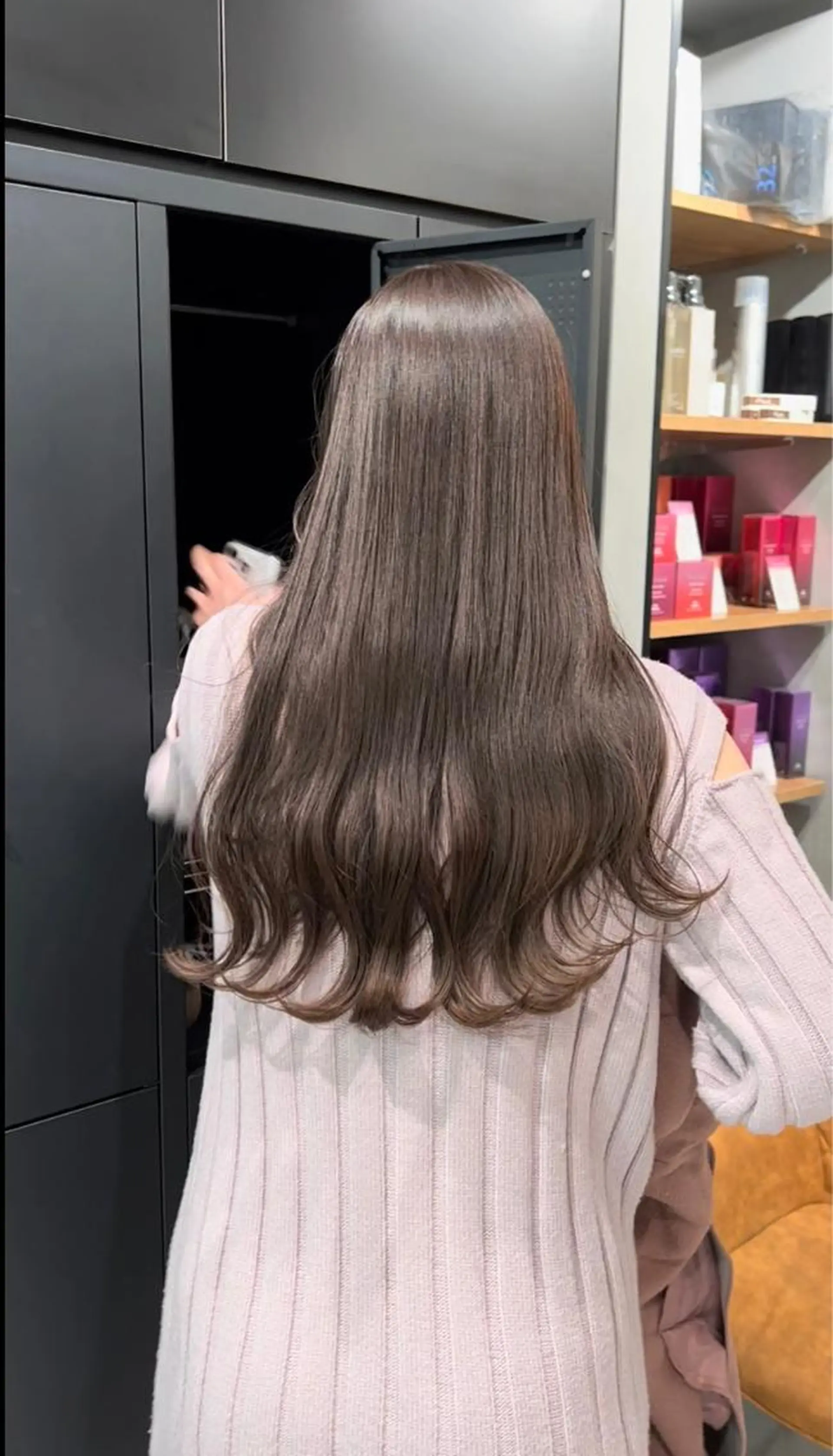 セミロング カラー ベージュカラー 🫧オリーブ/赤み消 し/暗髪🫧野本麗奈のヘアスタイル