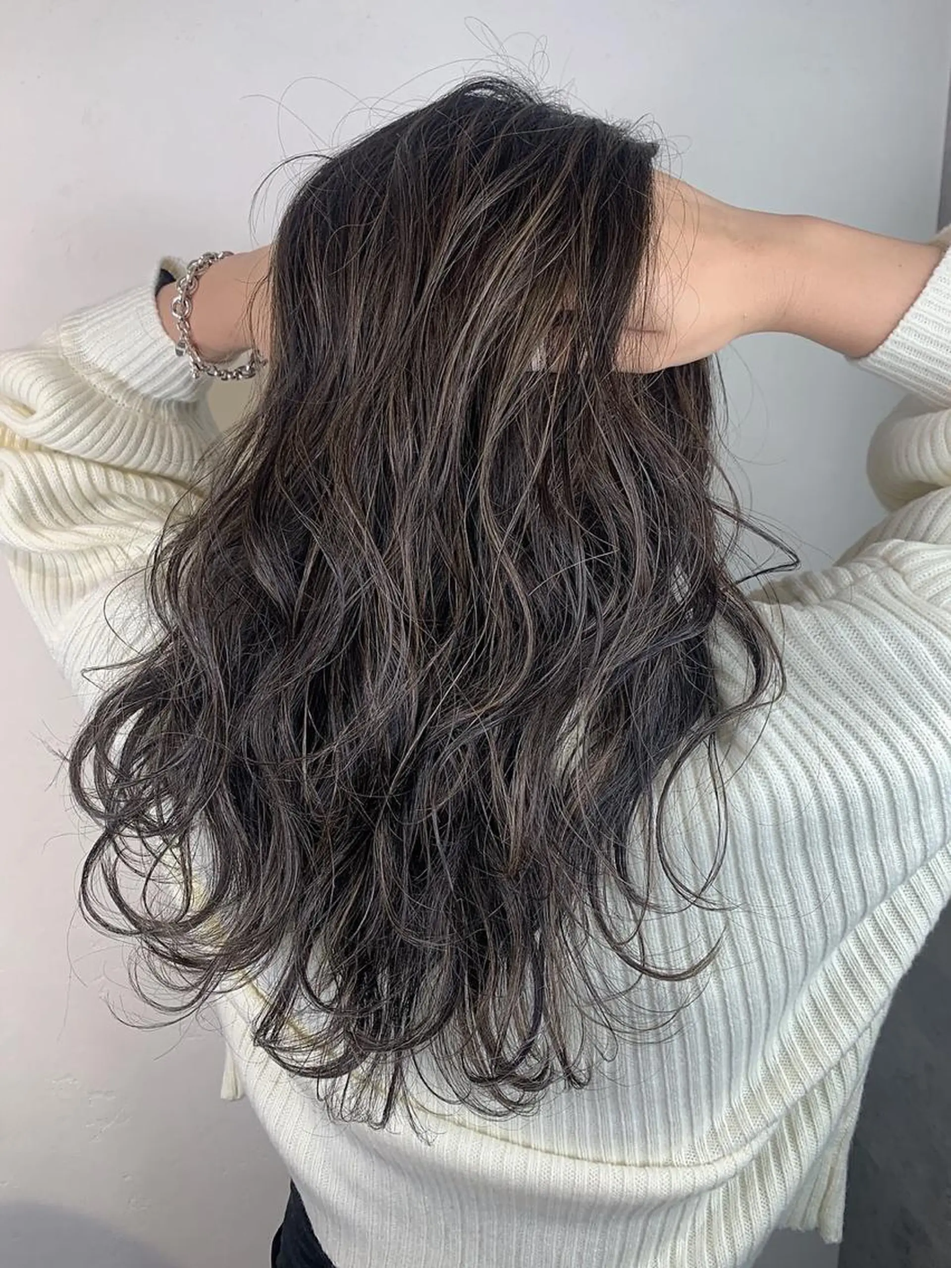 ロング カラー カット ヘアカラー トリートメント _WHITE上本町 上本町店のヘアスタイル