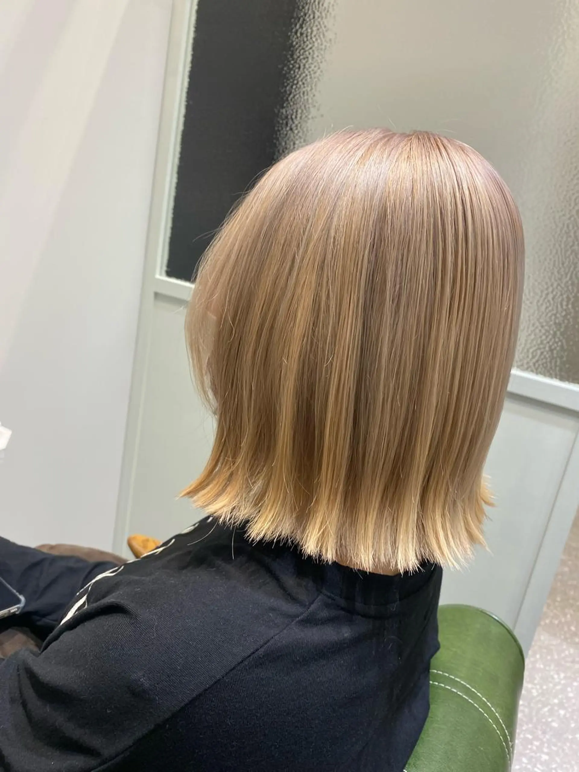 セミロング カット ヘアカラー トリートメント 派手髪系🦄美容師 chikaのヘアスタイル