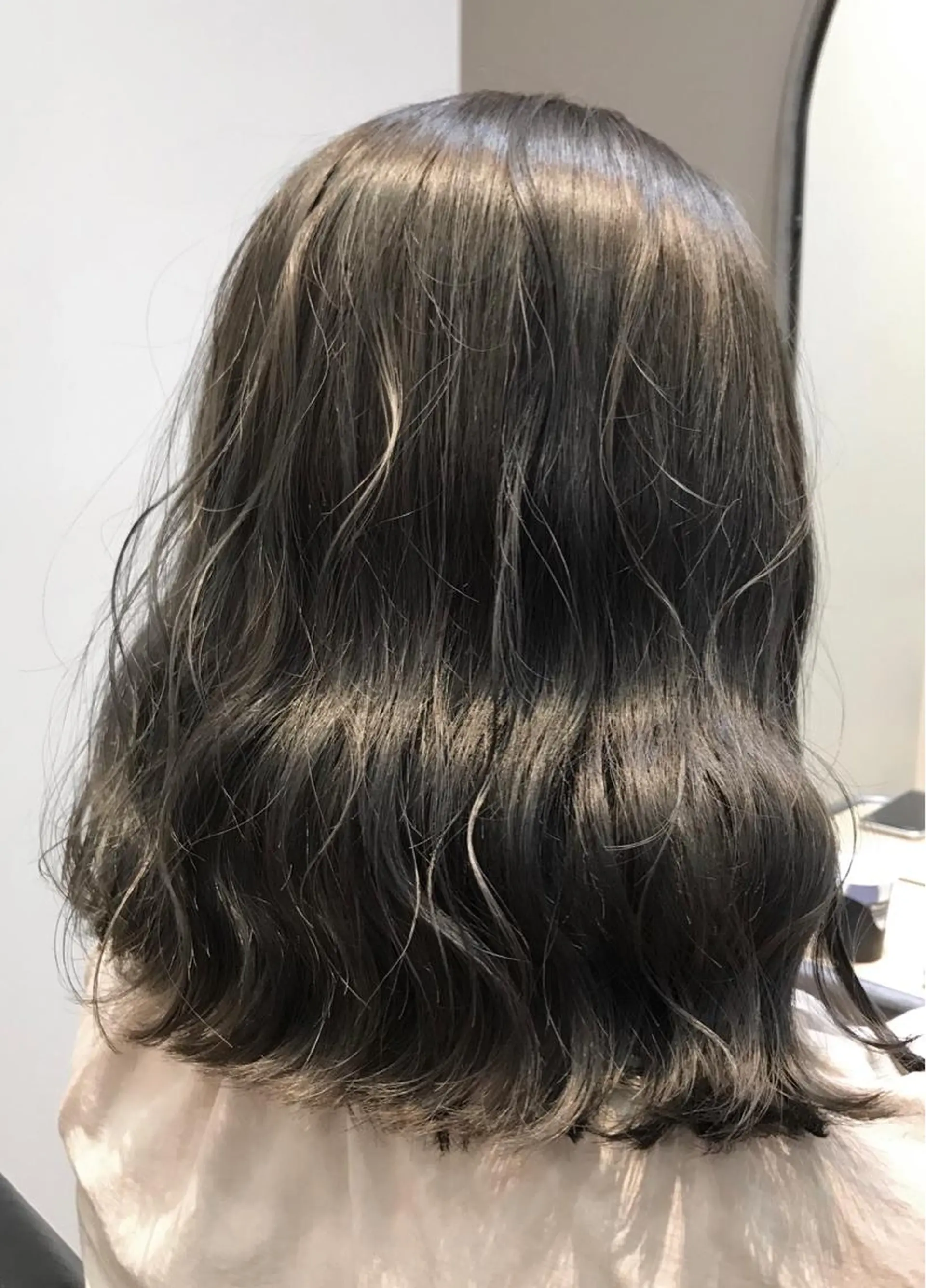 ミディアム カラー シルバー カット ヘアカラー トリートメント 【Zina札幌大通】 店長　福間 和也のヘアスタイル