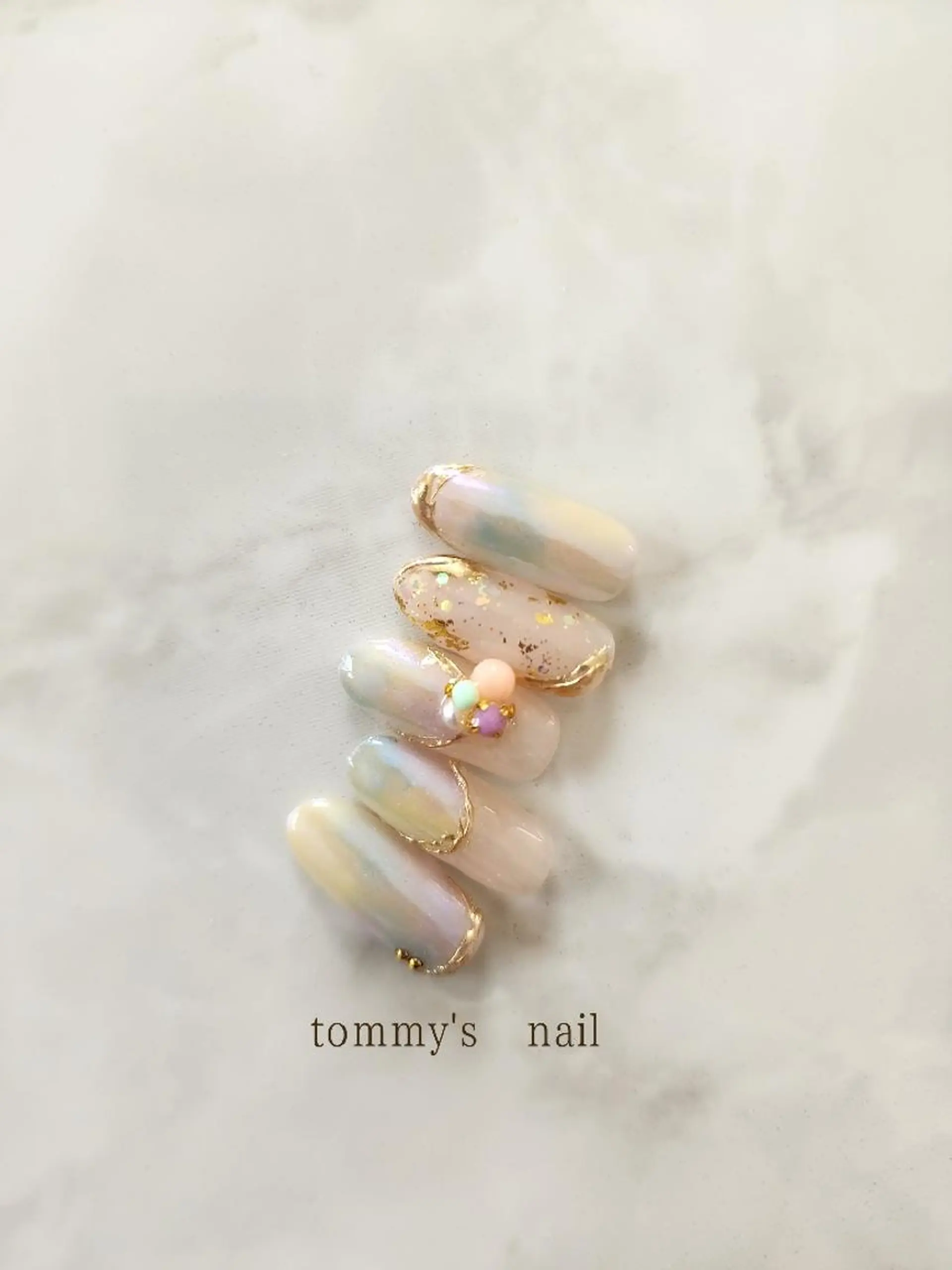 ネイル フットネイル ジェルネイル ミラーネイル ワンカラーネイル ハンドネイル tommy's nail所属・福岡/若よもぎ蒸し 全身美容が叶うサロンのネイルデザイン