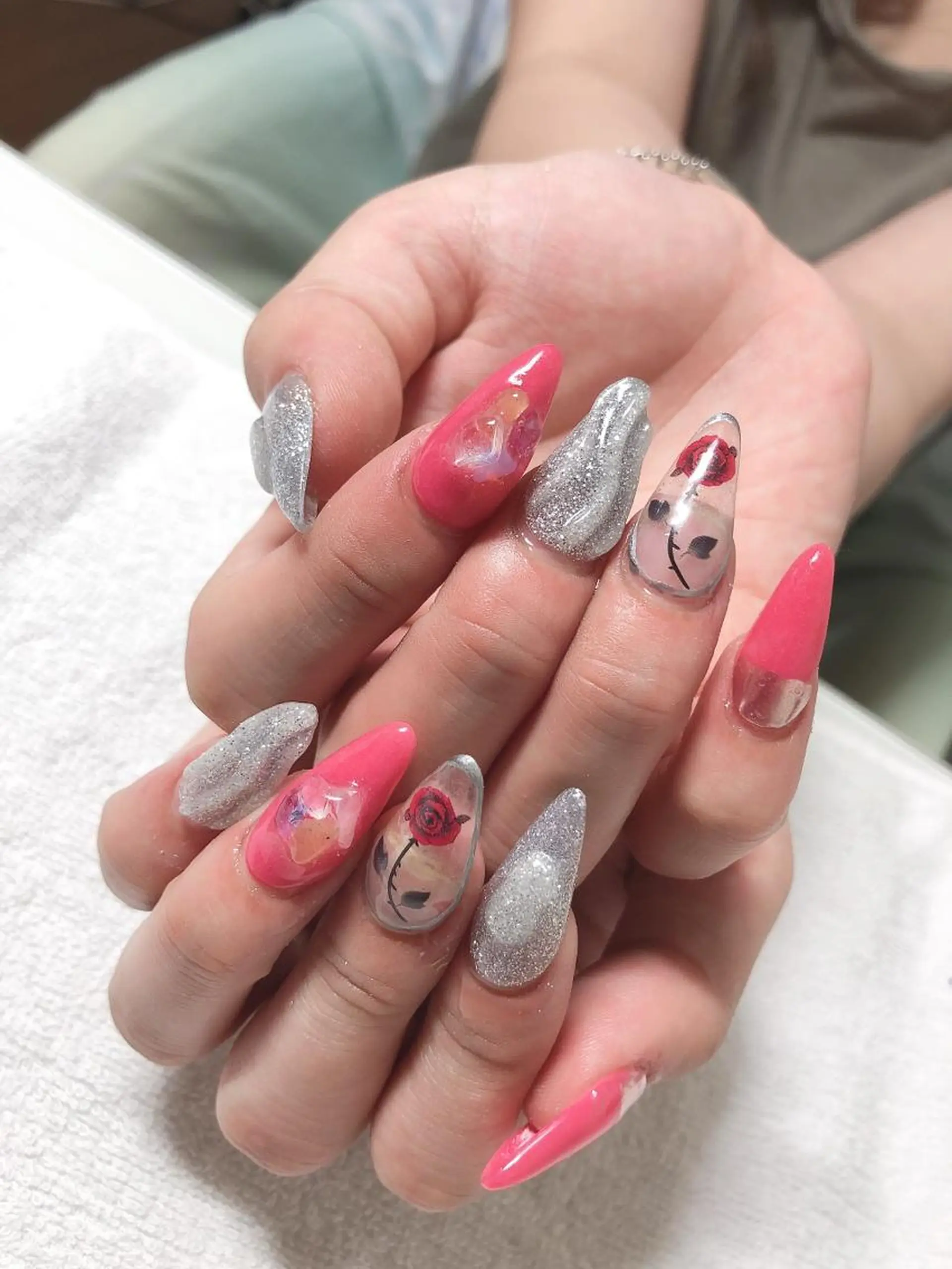 ミディアム ネイル アートネイル ハンドネイル 《LB》ラブリエ Nail&eyeのマツエク・マツパデザイン