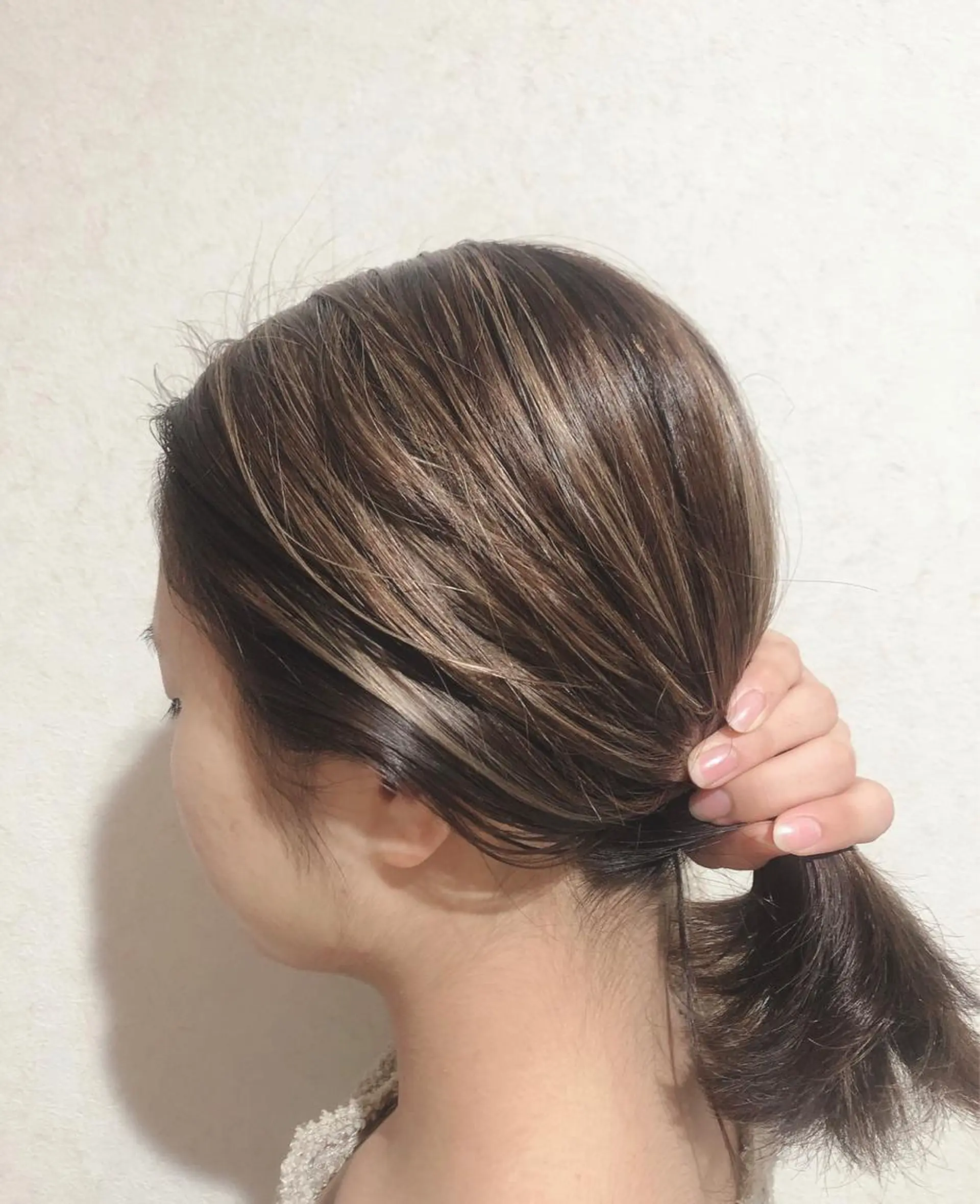 ミディアム カラー ハイライトカラー ハイライト MOLLA 浅香山店所属・谷口ゆめ/縮毛矯正/ 大人女子/眉ワックスのヘアスタイル