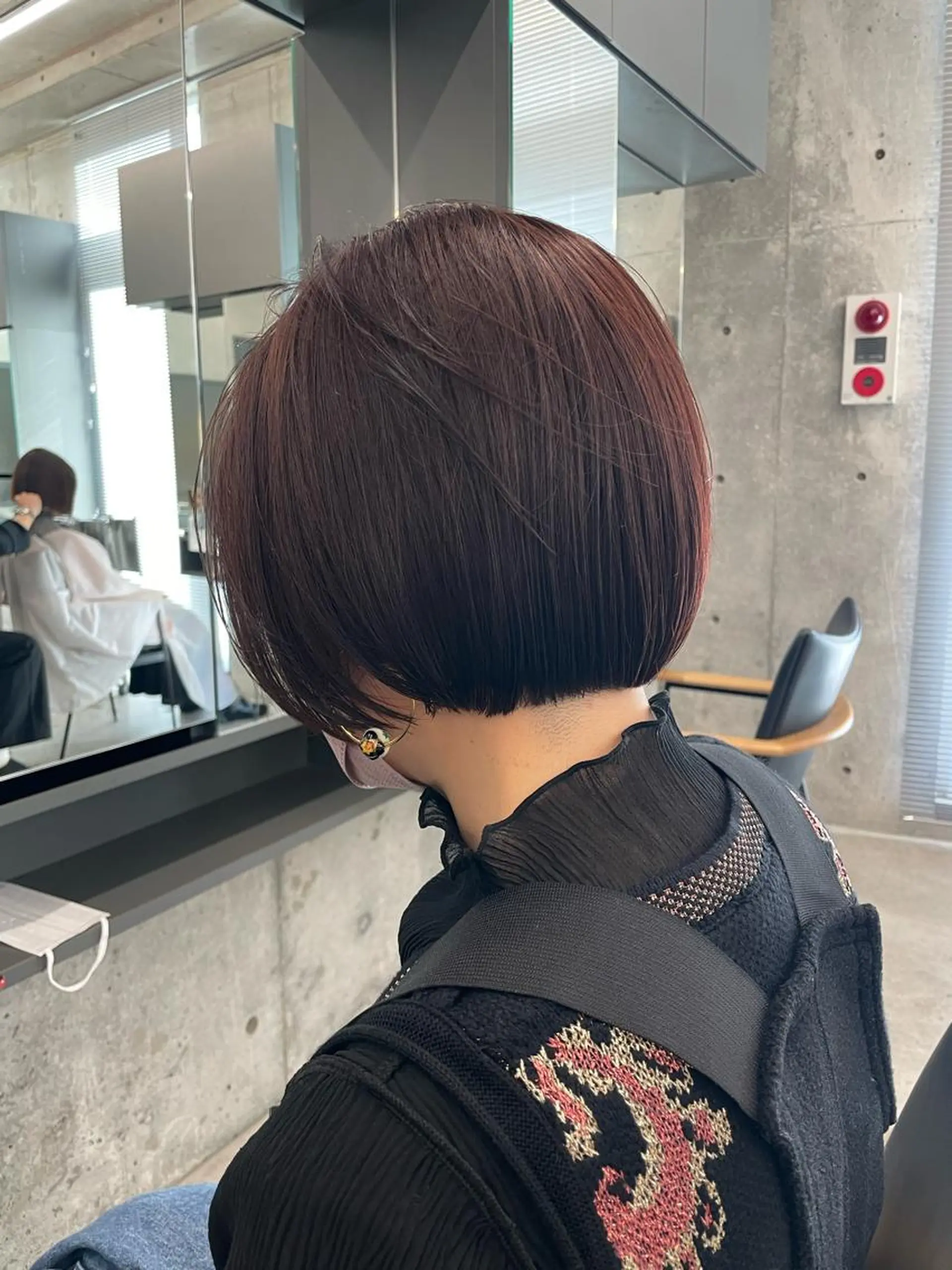 ショート カラー 佐伯 和佳のヘアスタイル