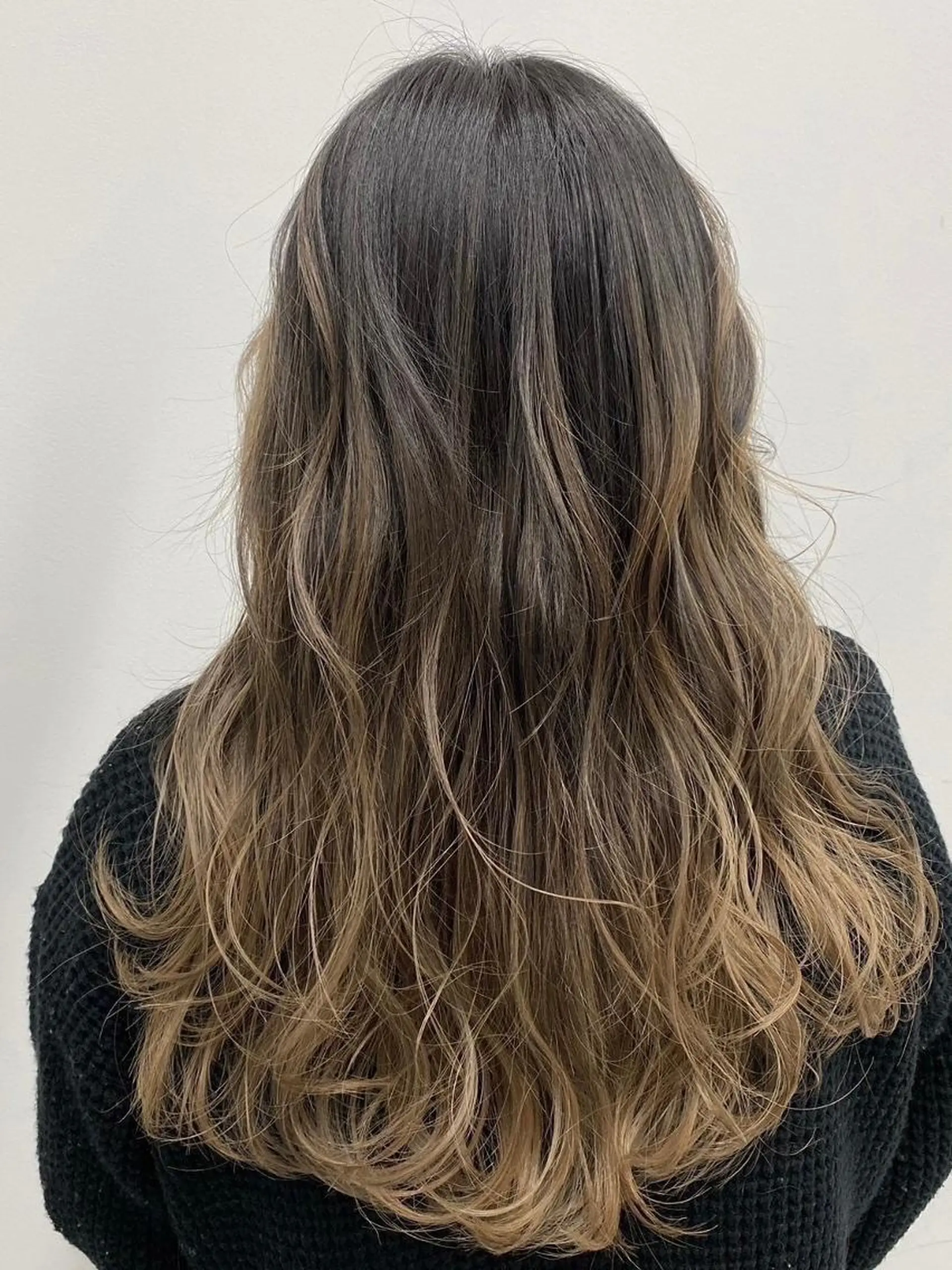 ロング アッシュ 髪質改善 韓国風ヘア ヘアカラー トリートメント 【公式】amble luxe 中野のヘアスタイル