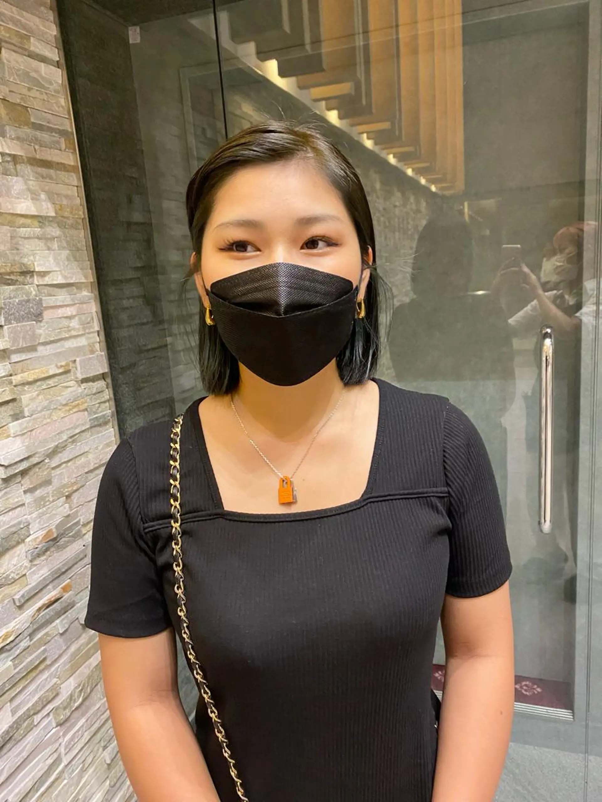 ショート 髪と音処　マトぺ所属・デザインカラー/ボブ ブリーチカラー/ユリのヘアスタイル