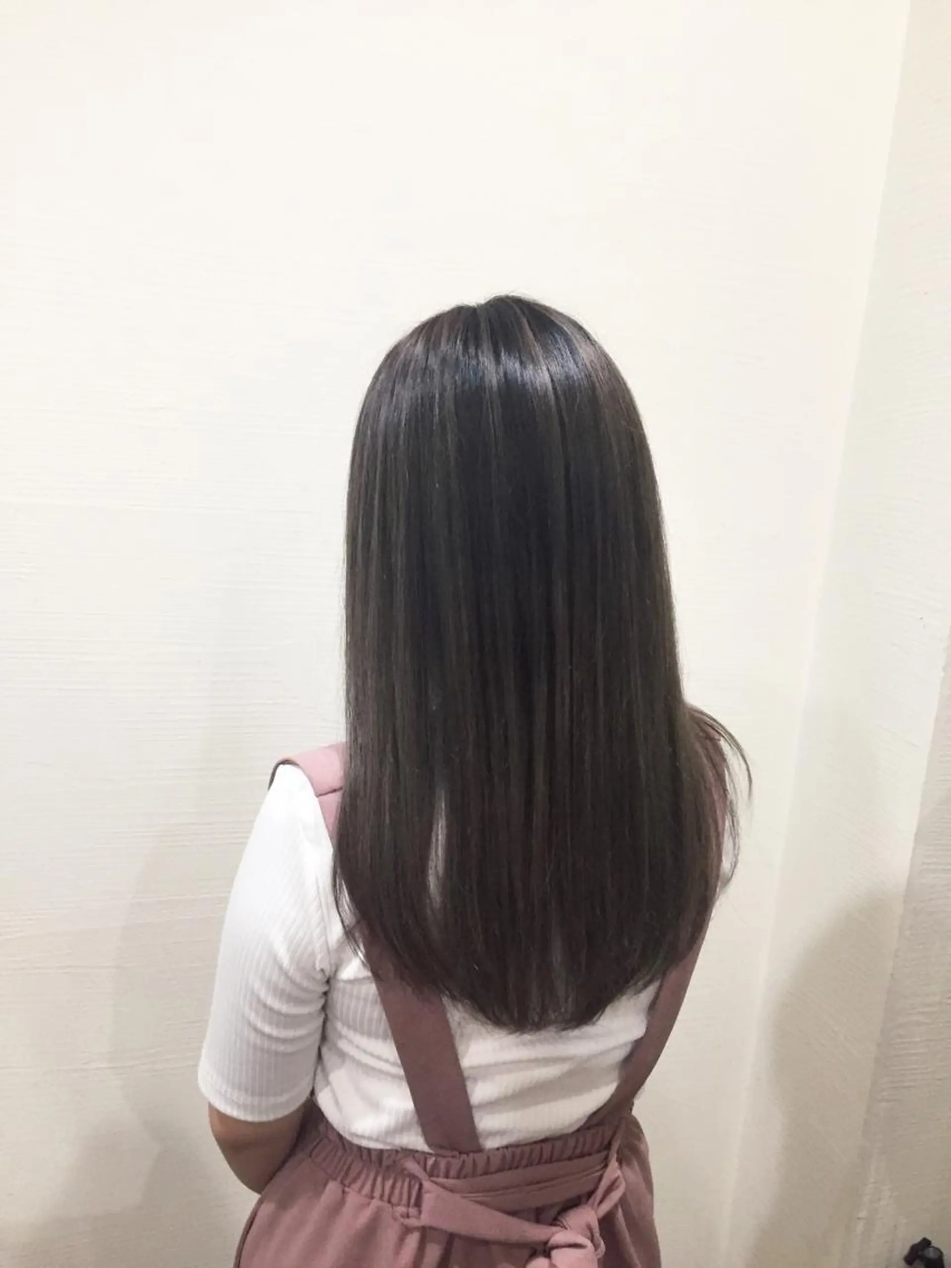 ロング レイヤーカット maco 艶感ハイトーン🦋のヘアスタイル