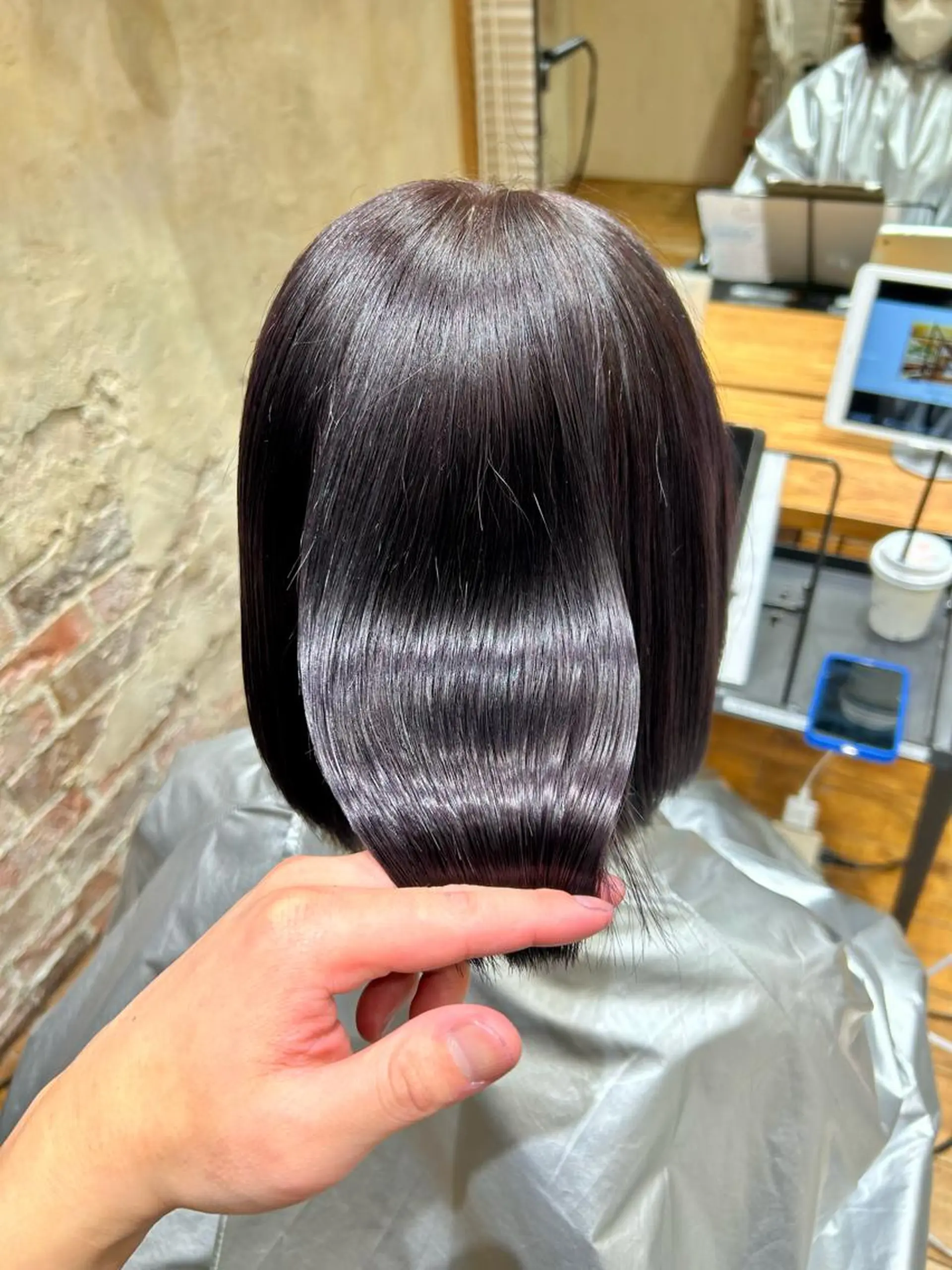 ミディアム カラー パーマ ブリーチ ケアブリーチ ダブルカラー イヤリングカラー ハイライトカラー カット ヘアカラー 縮毛矯正 トリートメント 新宿✨顔周りカット 韓国ヘア/坂本亜裟海のヘアスタイル