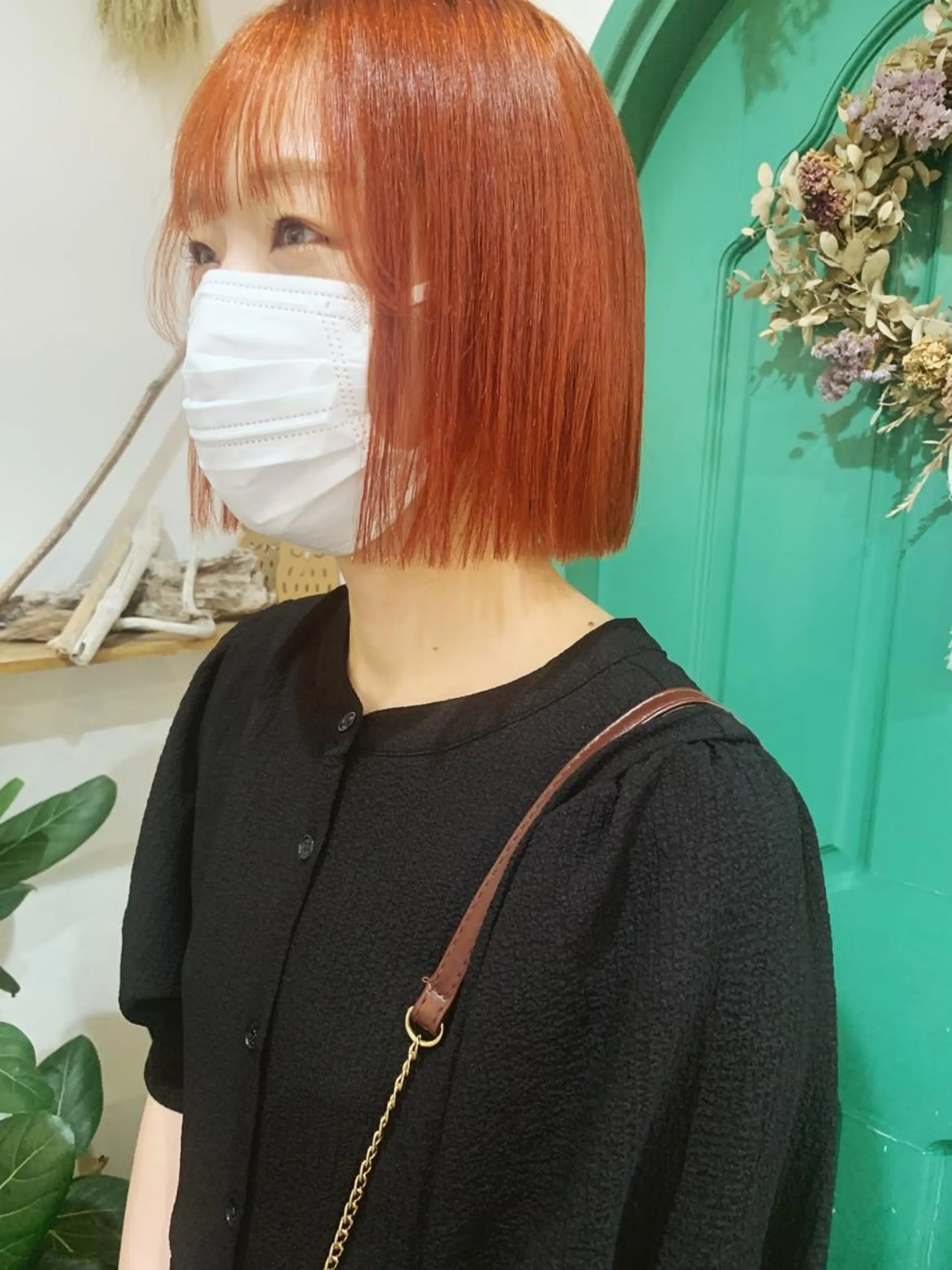 ショート ボブ カット ヘアカラー 佐藤 美咲のヘアスタイル