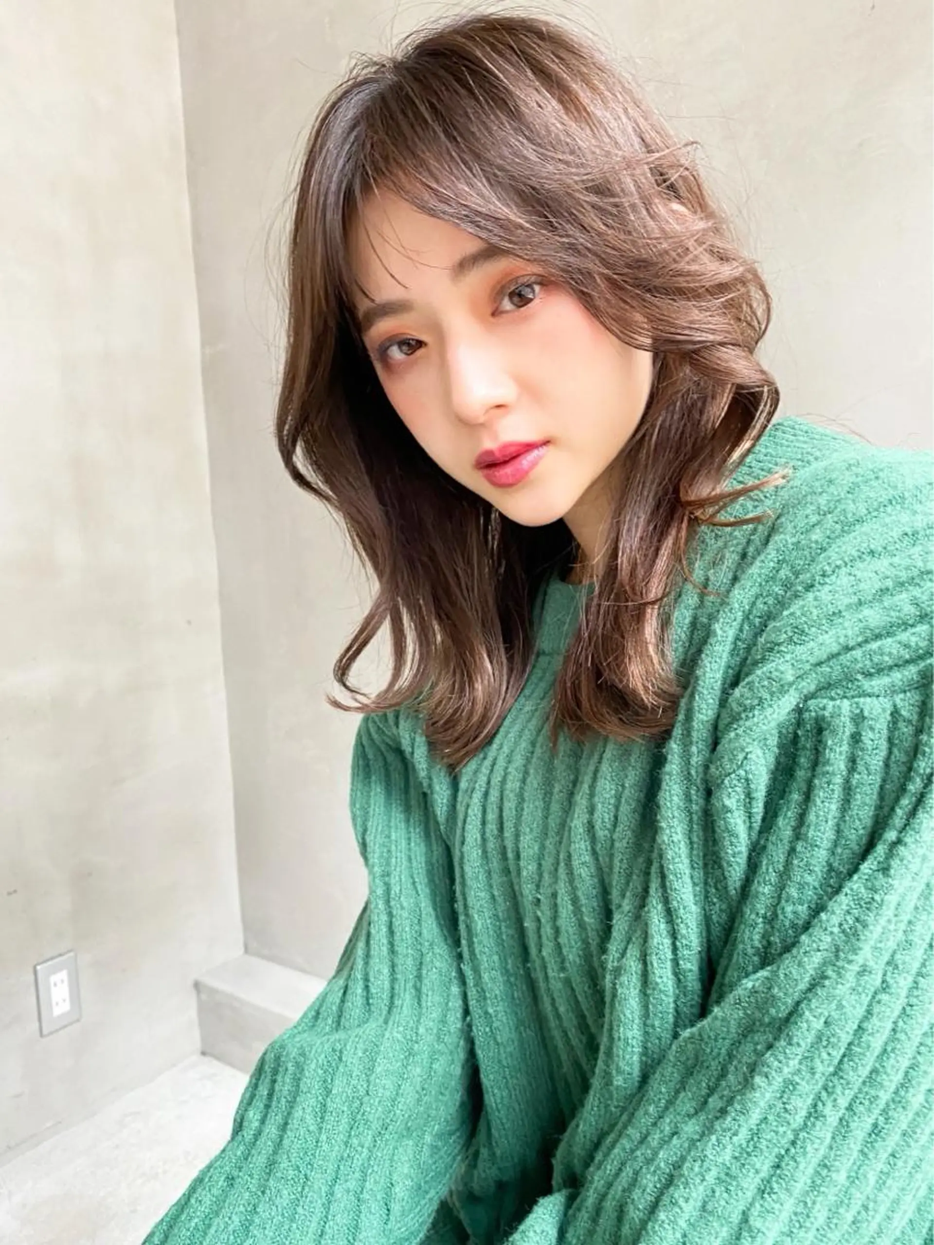 セミロング カラー ヘアアレンジ ベージュカラー ラベンダーカラー ラベンダーベージュ ヘアカラー トリートメント ヘアセット 金子 廉のヘアスタイル