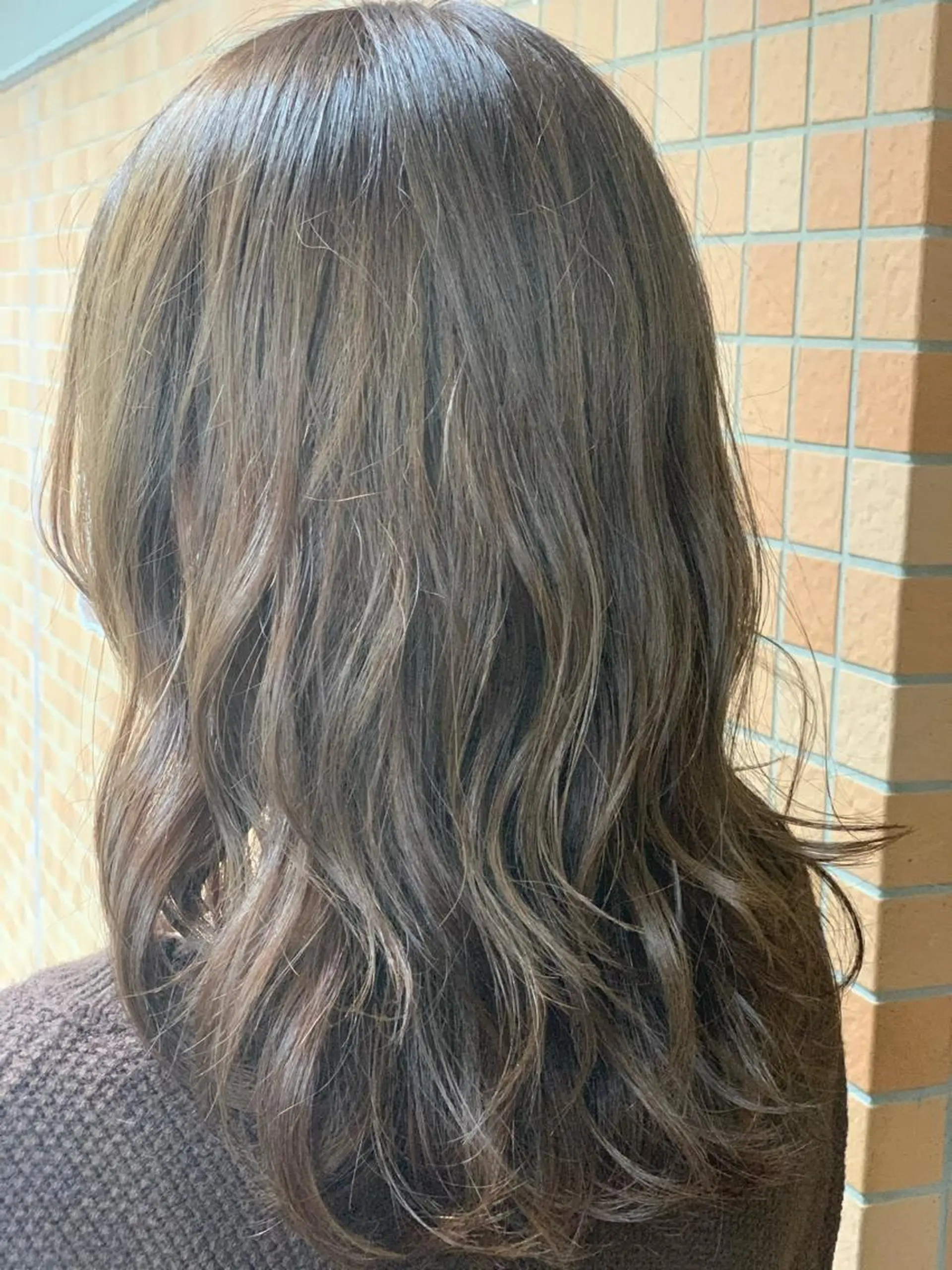 ミディアム 井上 涼花のヘアスタイル