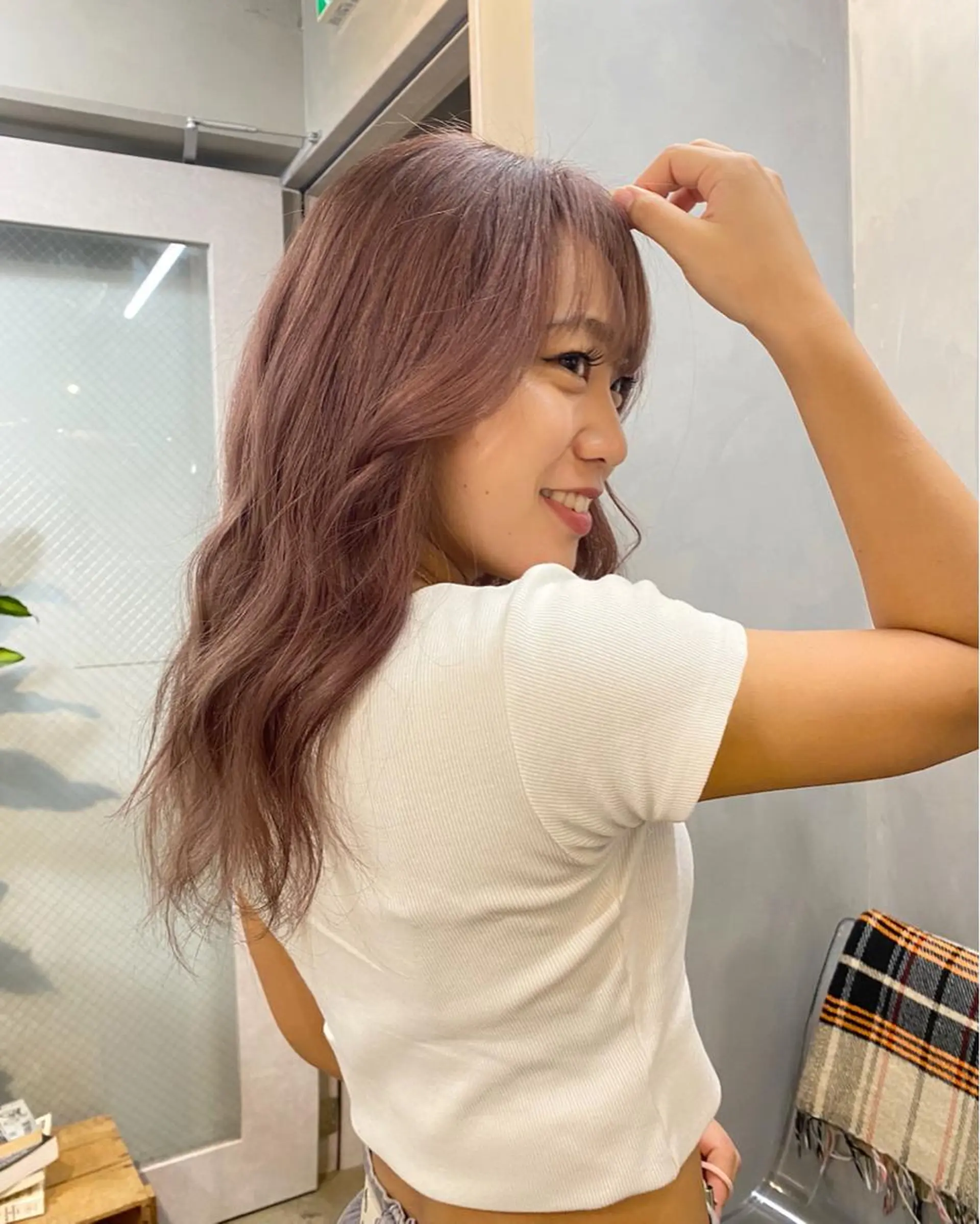 セミロング ヘアカラー MIYU💋💖 〈XENA渋谷本店〉のヘアスタイル