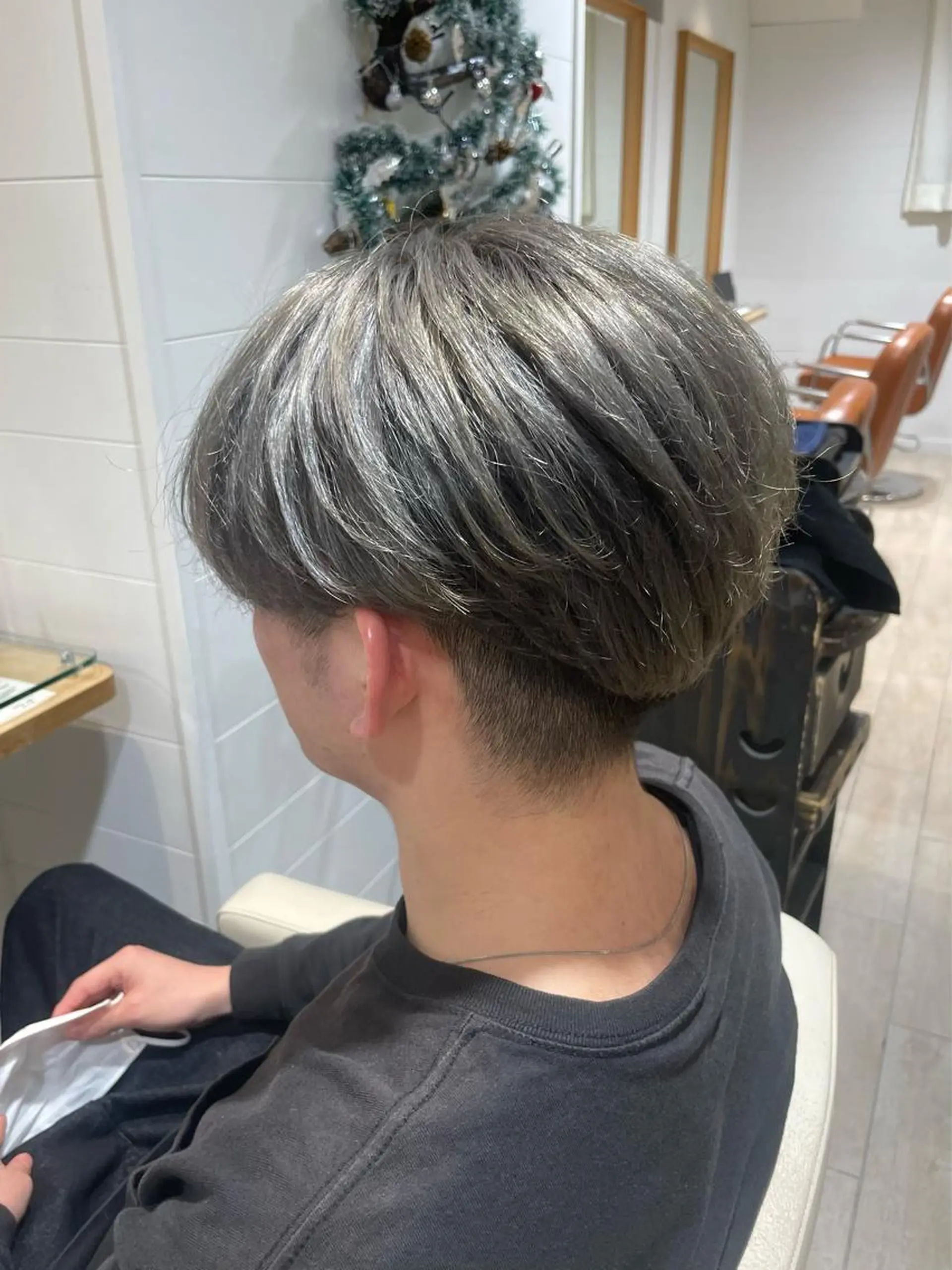 ショート メンズ カット ヘアカラー 🐝メンズハイライト …Rioのヘアスタイル