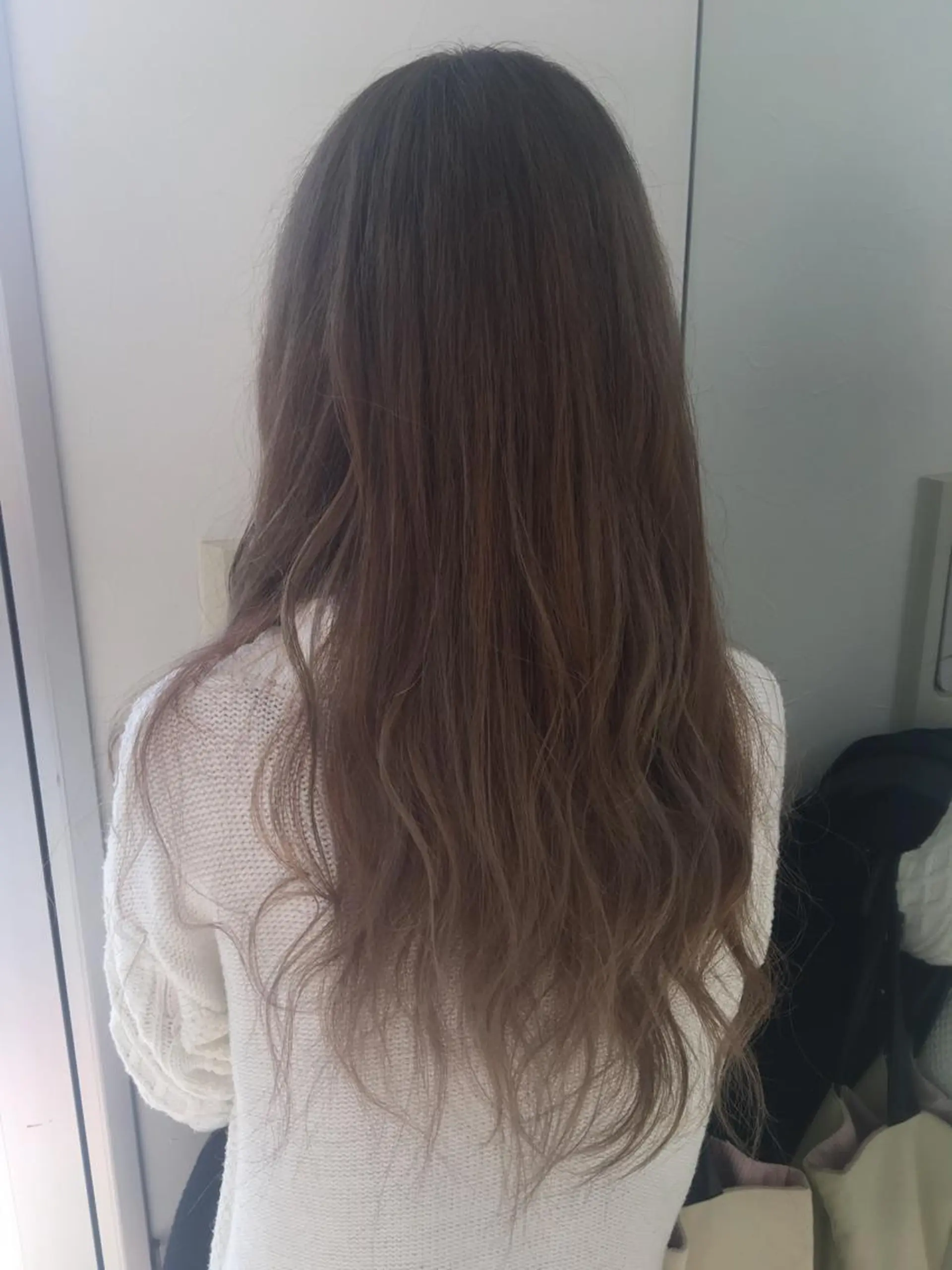 カラー ブリーチ グレージュ MERu所属・MERu/高橋裕之 /レイヤー/艶カラーのヘアスタイル