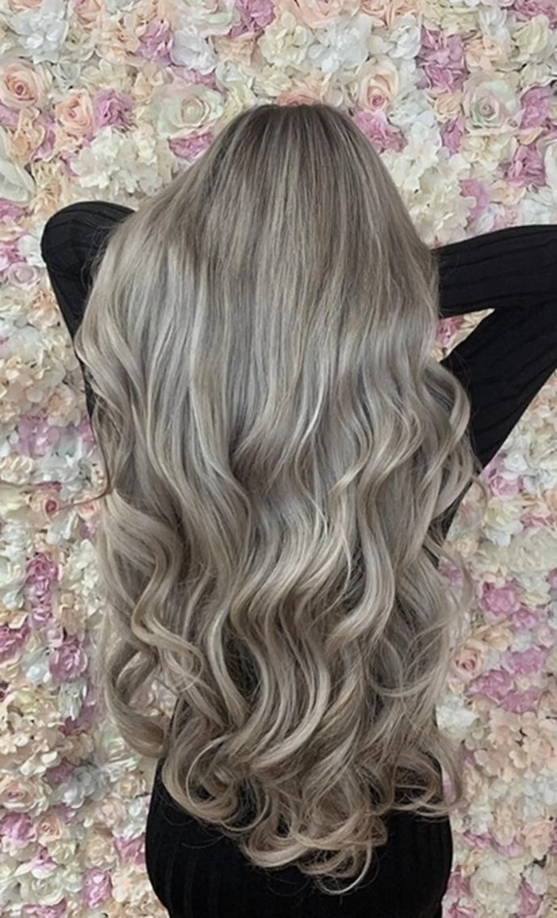 ロング カラー パーマ ヘアアレンジ Device ディバイスのヘアスタイル