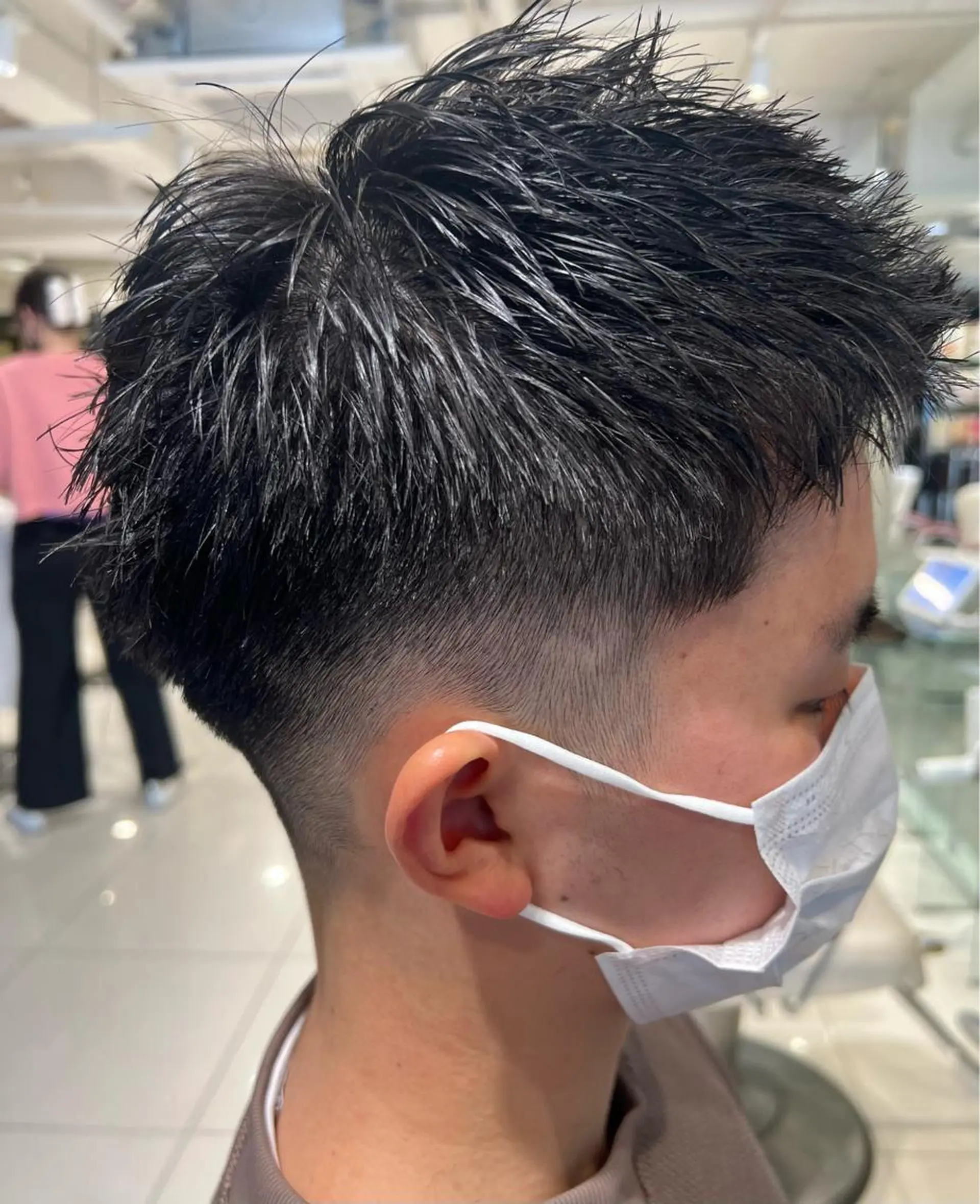 メンズ フェードカット カット 縮毛矯正 トリートメント ヘアセット 古山 侑東 /メンズパーマのヘアスタイル