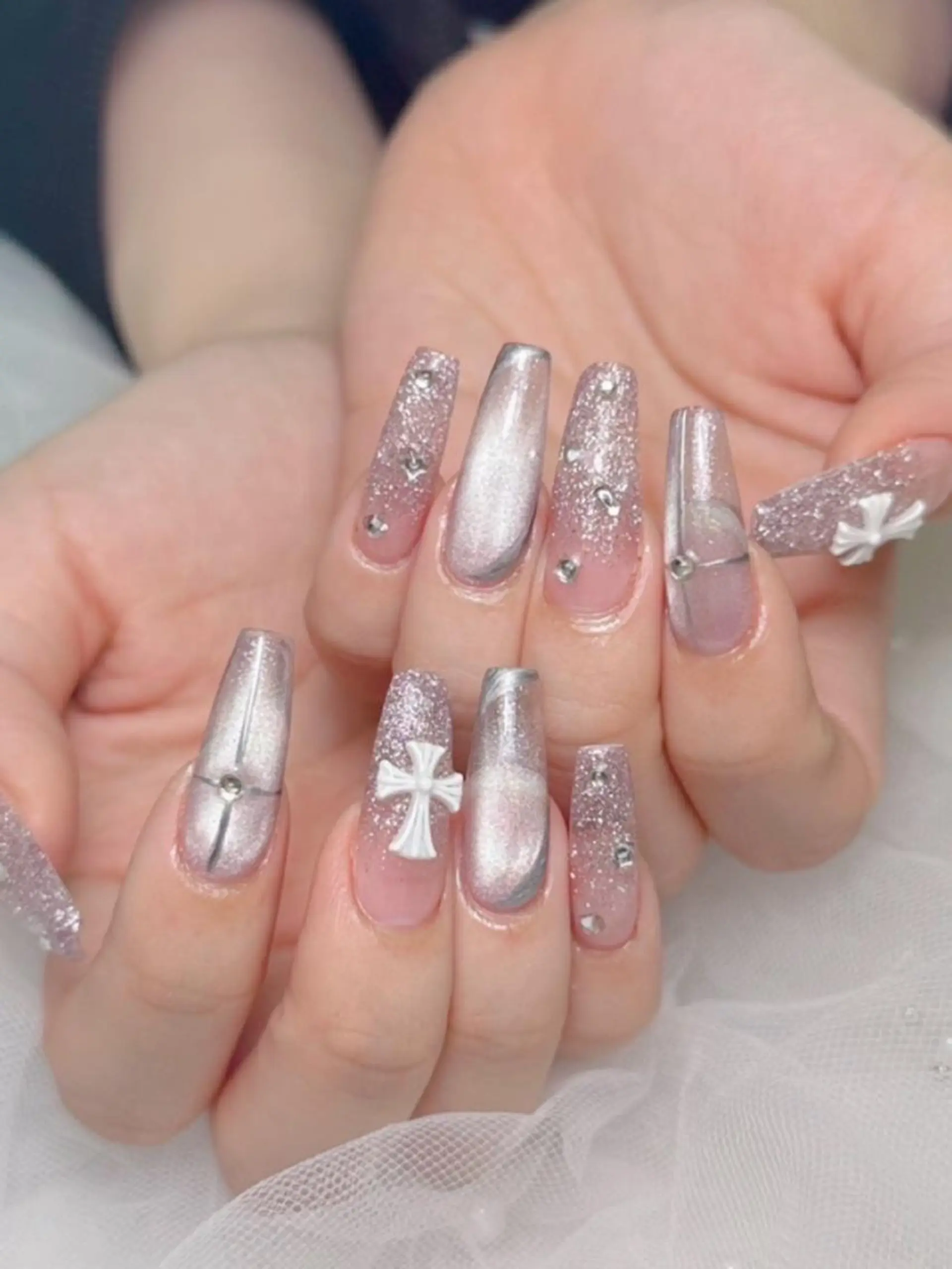 ネイル ハンドネイル 💕チップネイル 🩷のネイルデザイン