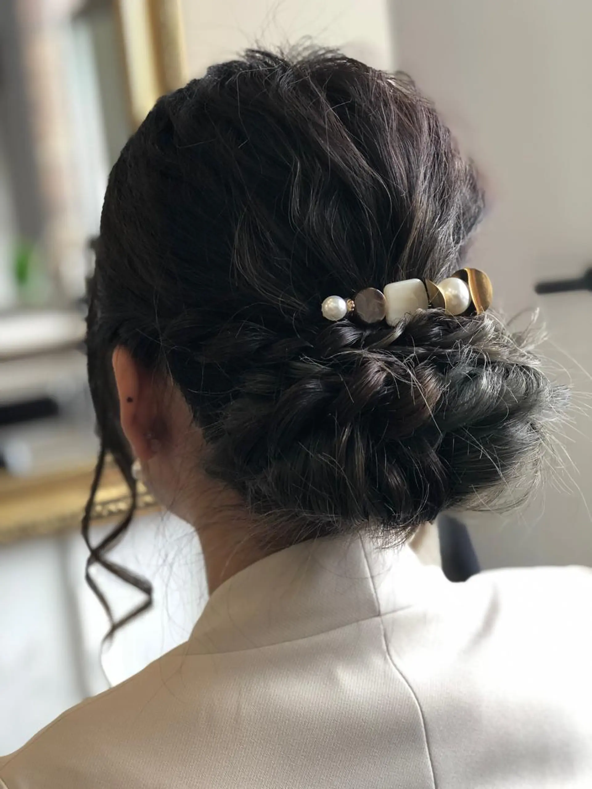 セミロング ヘアセット Lovis moa 〘国分　かな〙のヘアスタイル