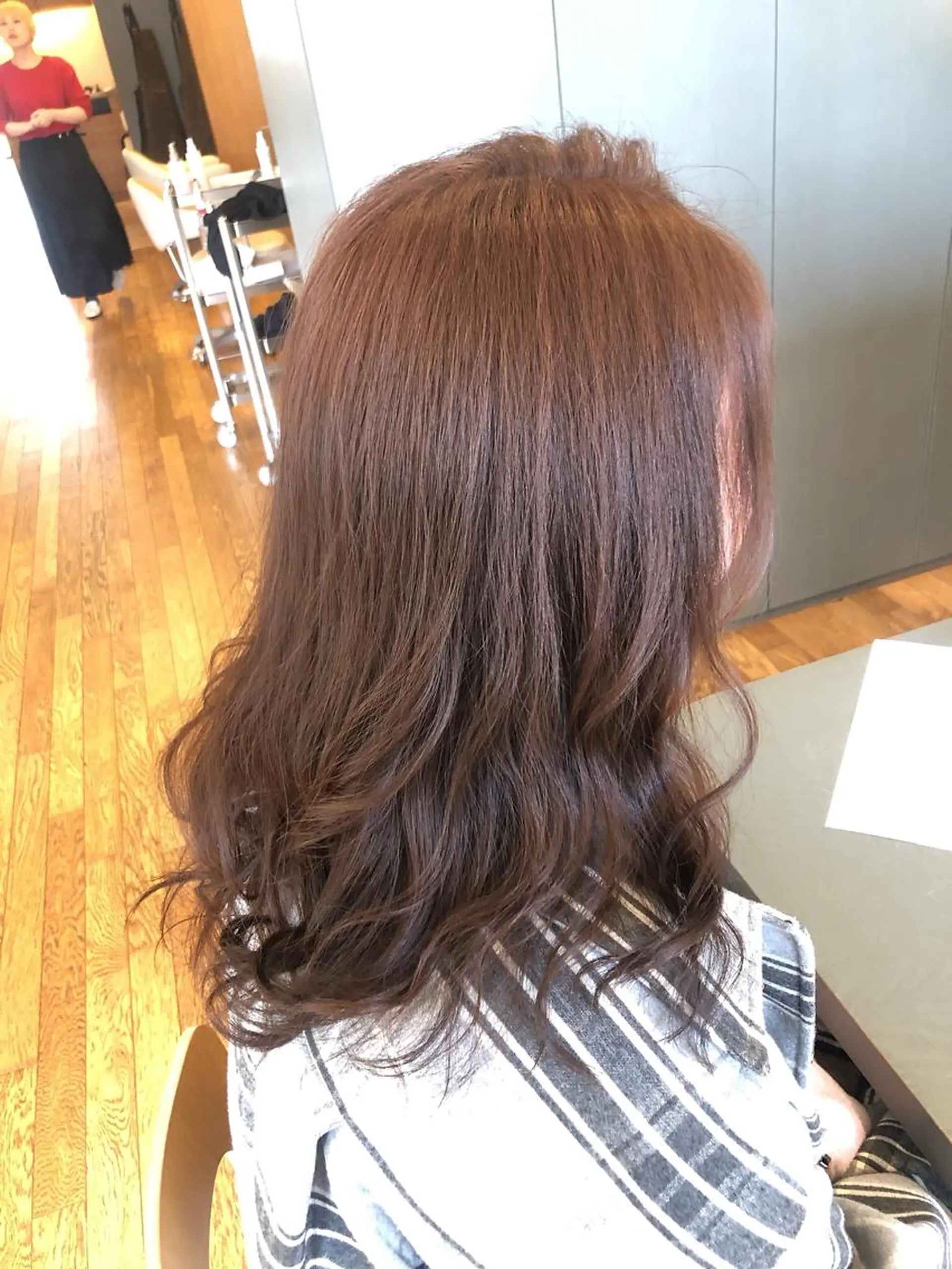 セミロング カラー 永井 亜実のヘアスタイル