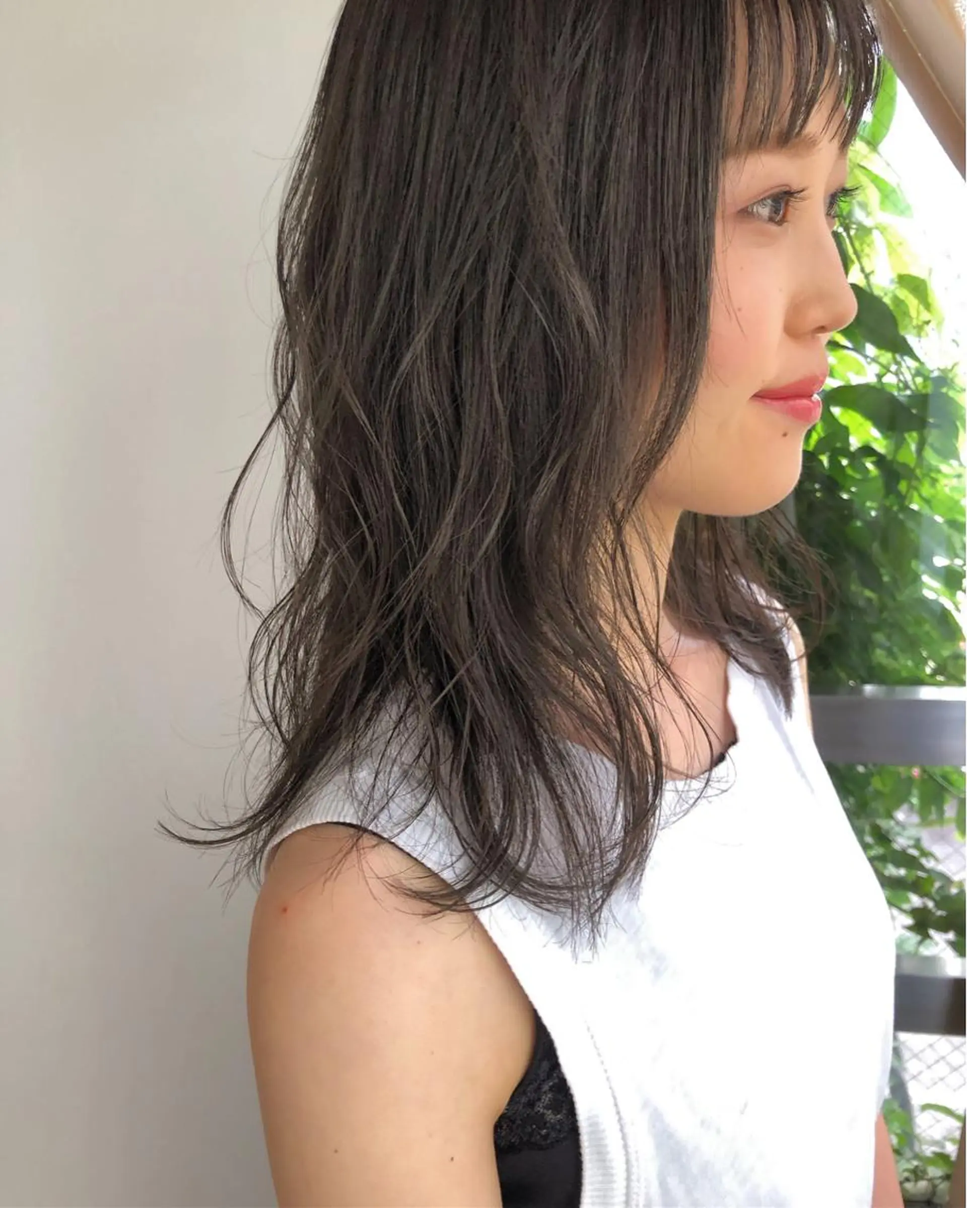 セミロング カラー 透明感🎀LOREN エリコ🌈のヘアスタイル