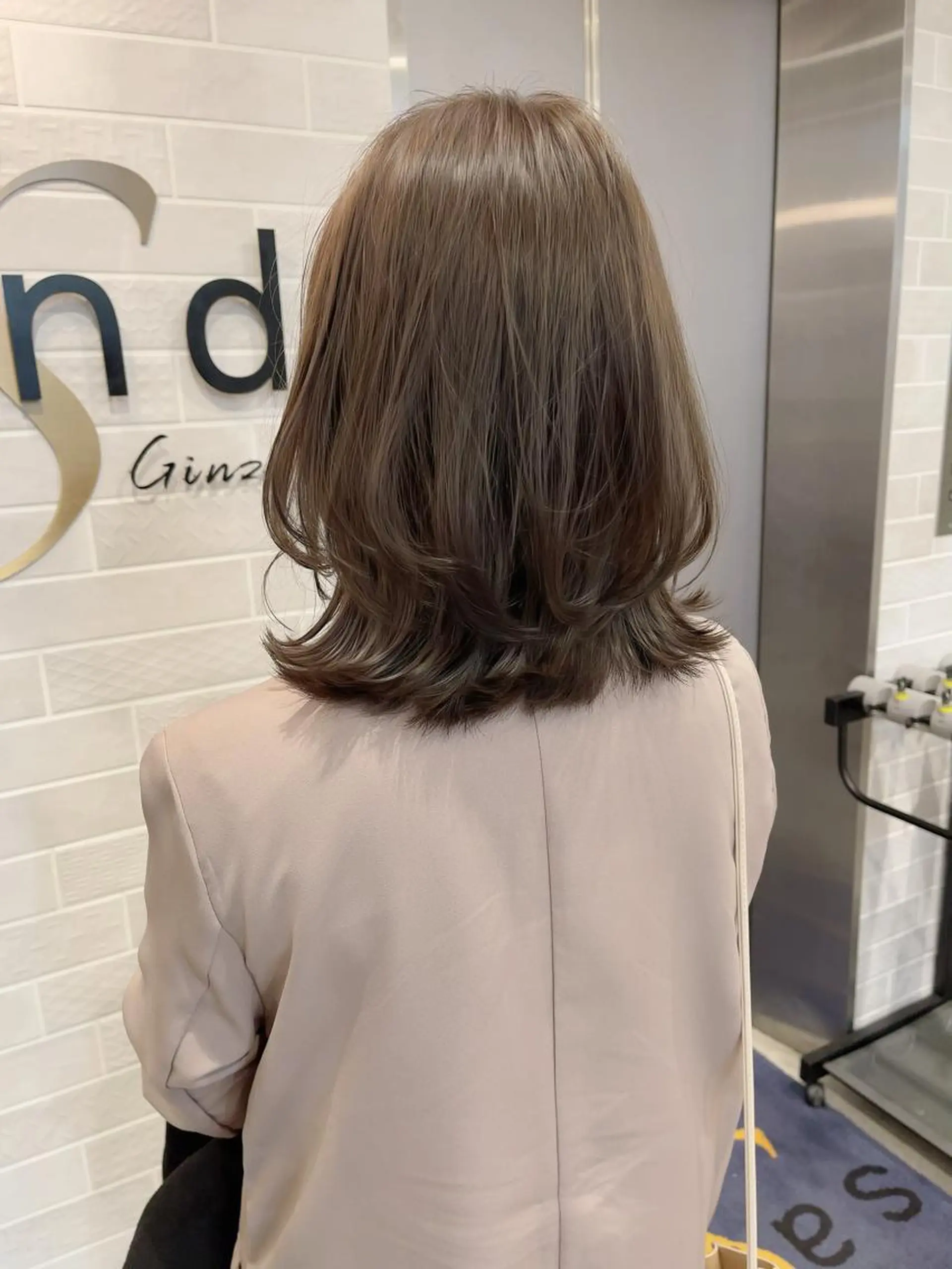 ショート くびれヘア 巣山 竜一のヘアスタイル