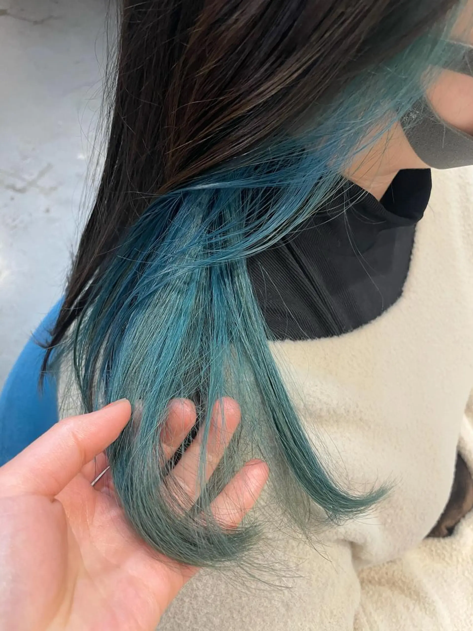 ロング 泊 紗羅のヘアスタイル