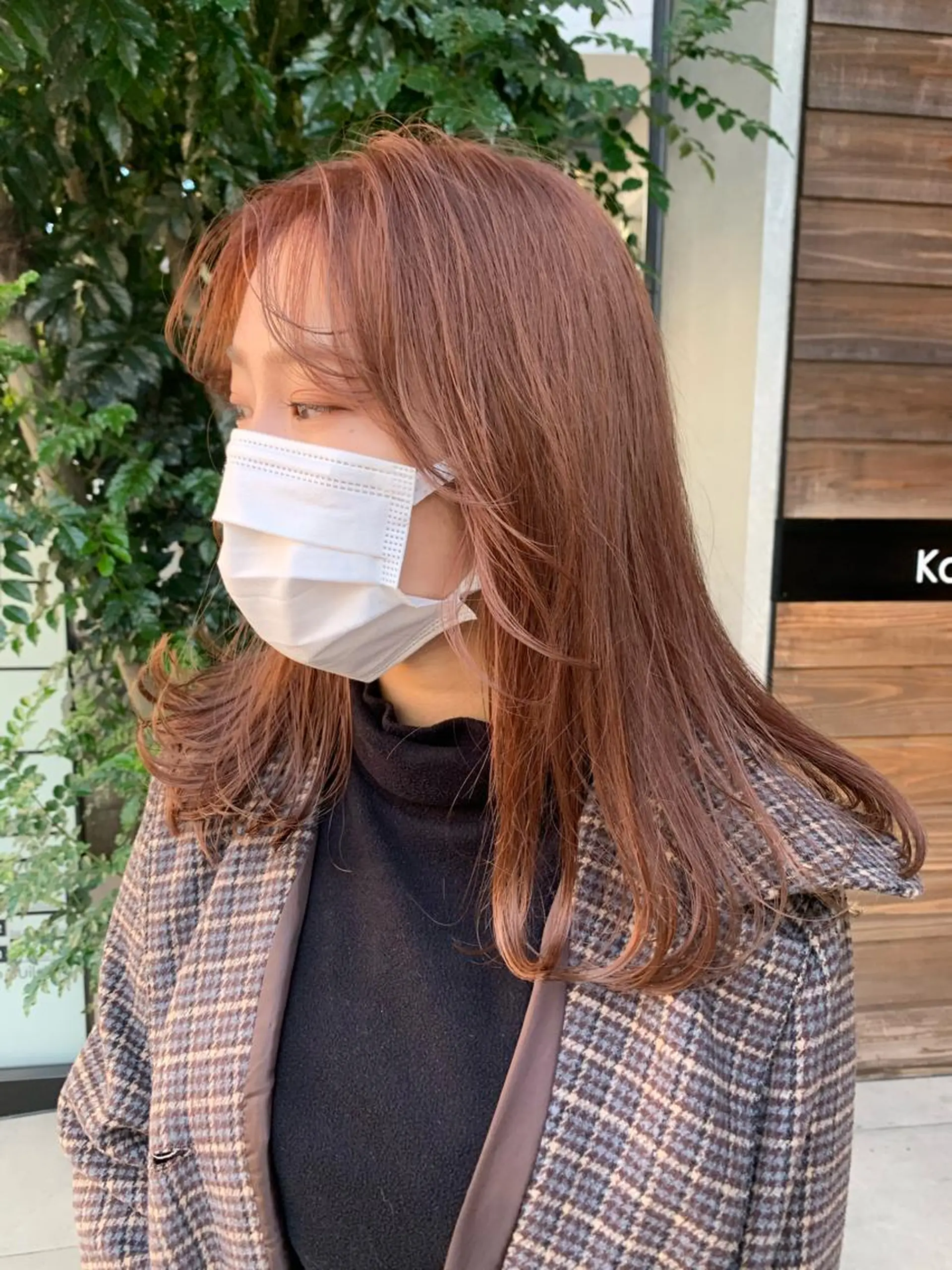 セミロング カラー ネイル ヘアカラー トリートメント ハイトーン&暗髪🔥 表参道二刀流マエダのヘアスタイル